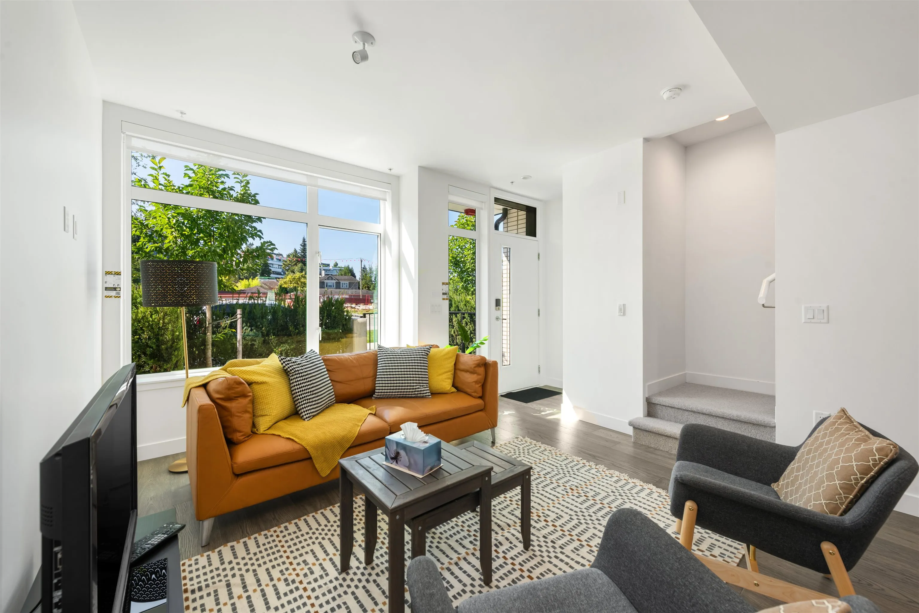 561 W 29th Avenue