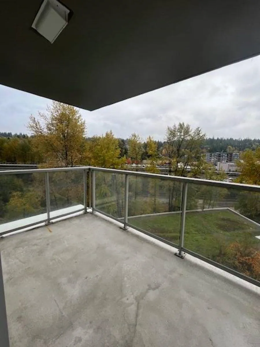 1001 651 Nootka Way
