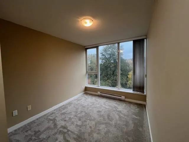1001 651 Nootka Way