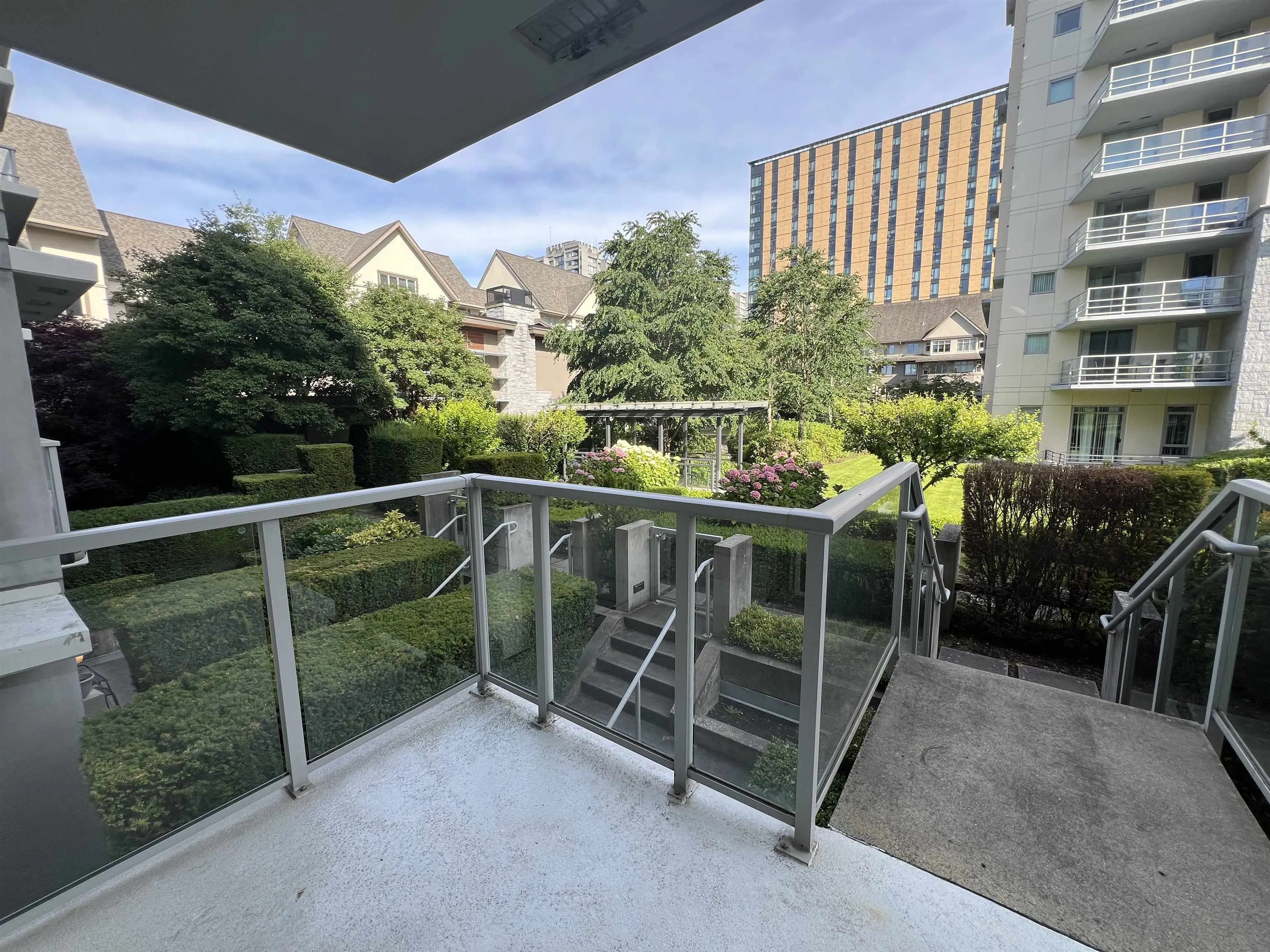 201 6080 Iona Drive