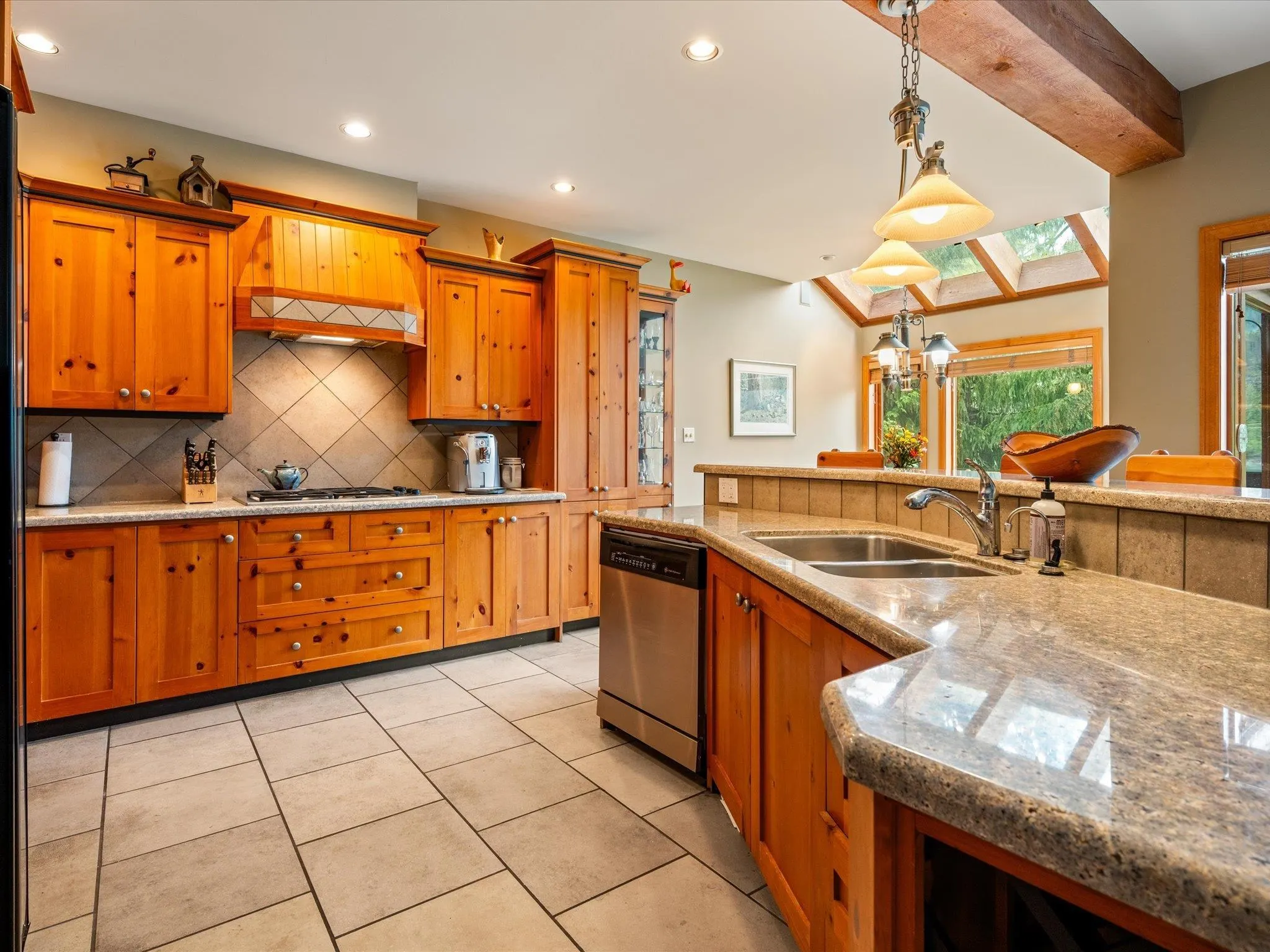 9297 Lakeshore Drive