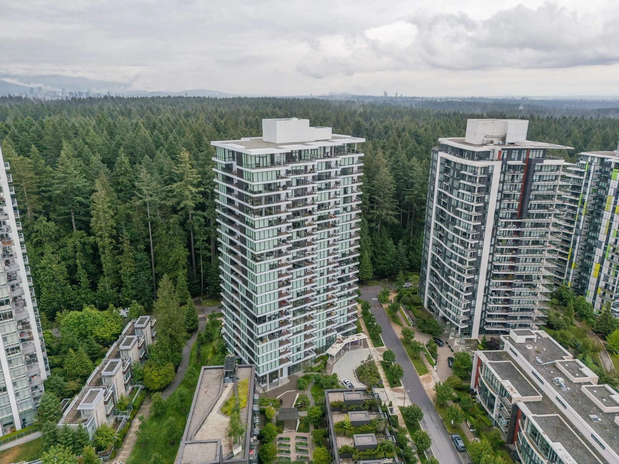 1604 5629 Birney Avenue