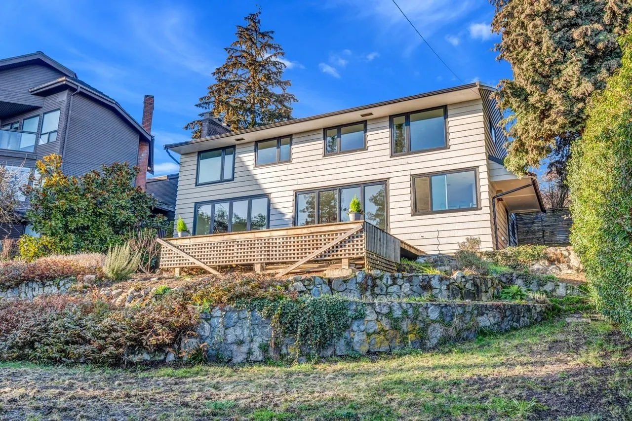 2234 Palmerston Avenue