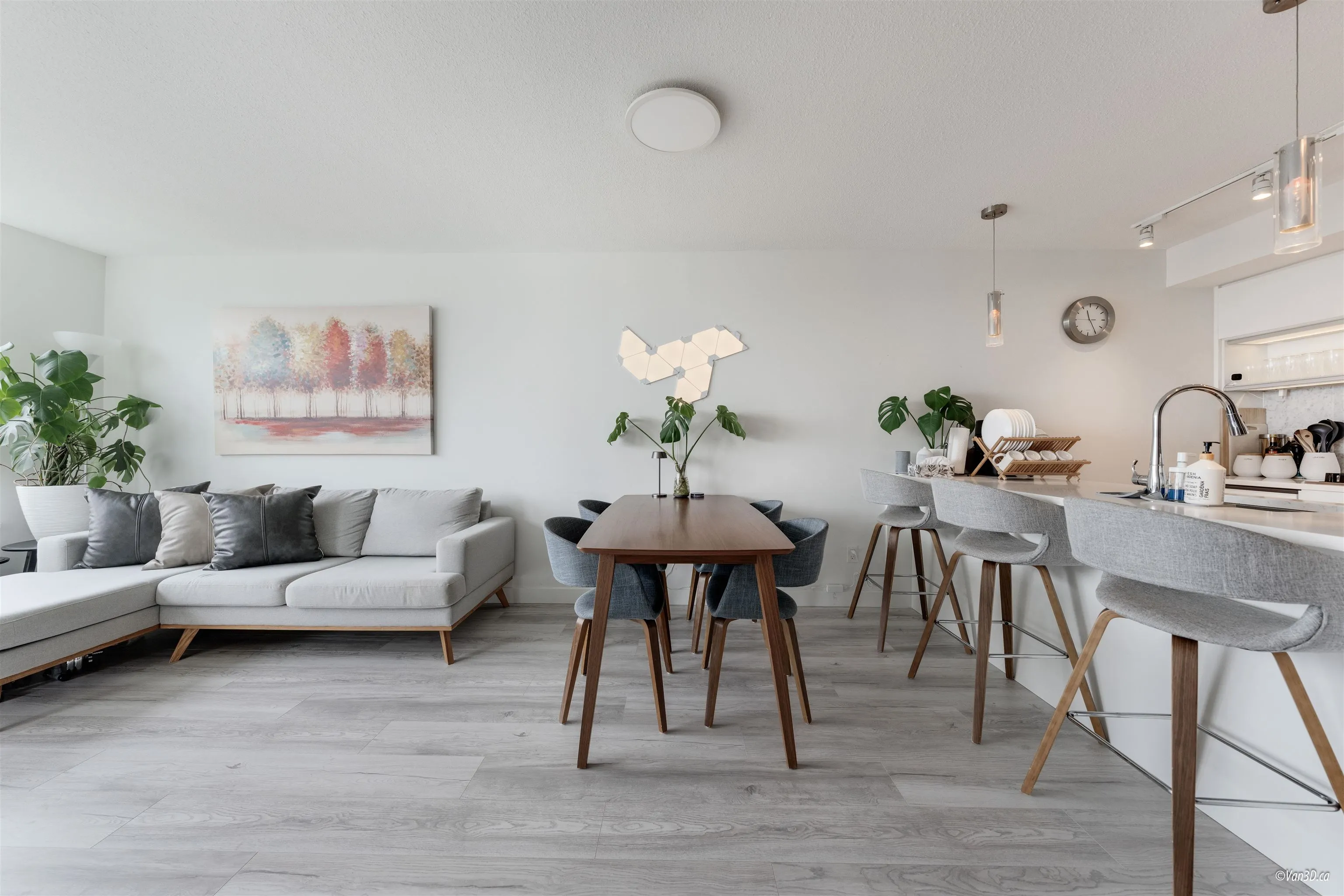 1703 3233 Ketcheson Road