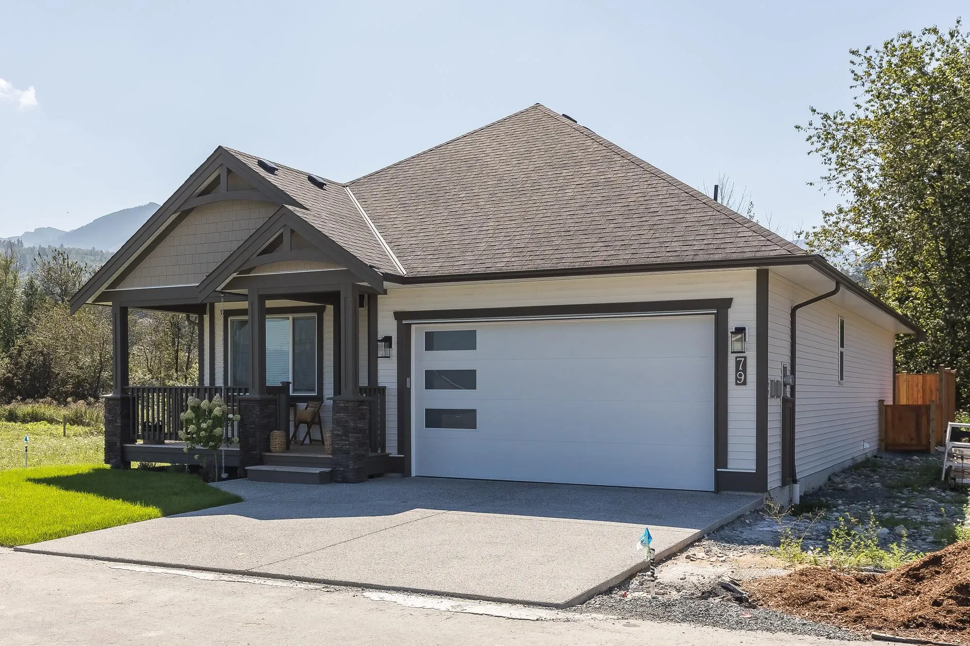84 6211 Chilliwack River Road