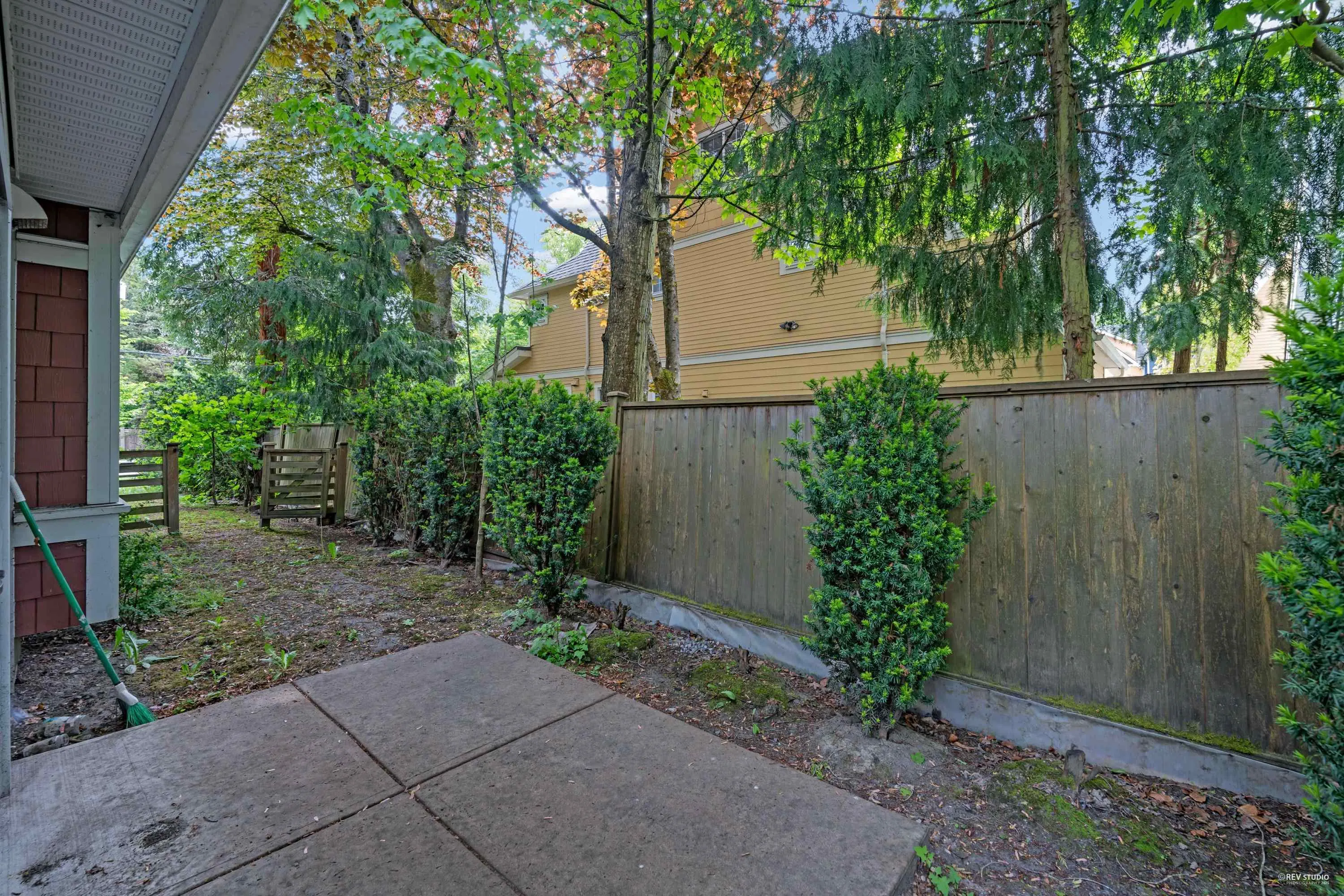 15 9780 General Currie Road