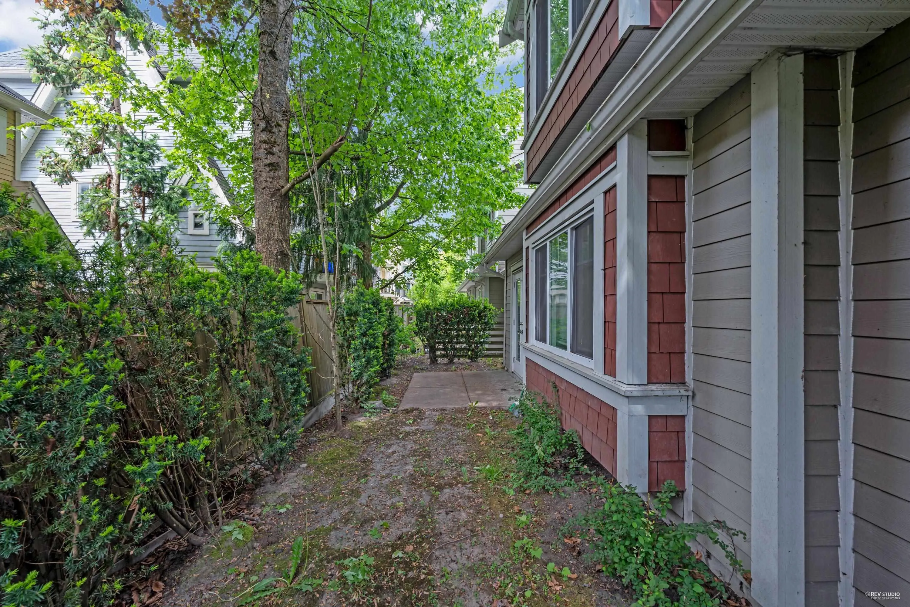 15 9780 General Currie Road