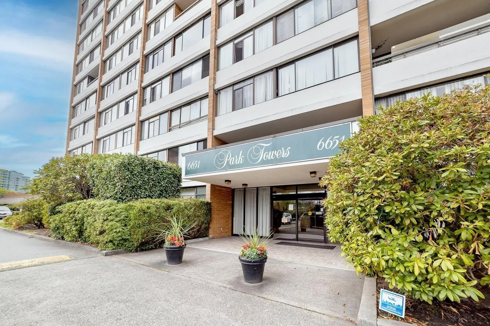 1208 6651 Minoru Boulevard