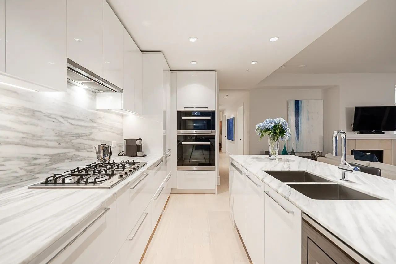 1805 1500 Martin Street