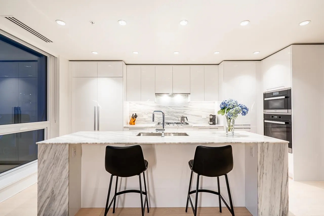 1805 1500 Martin Street