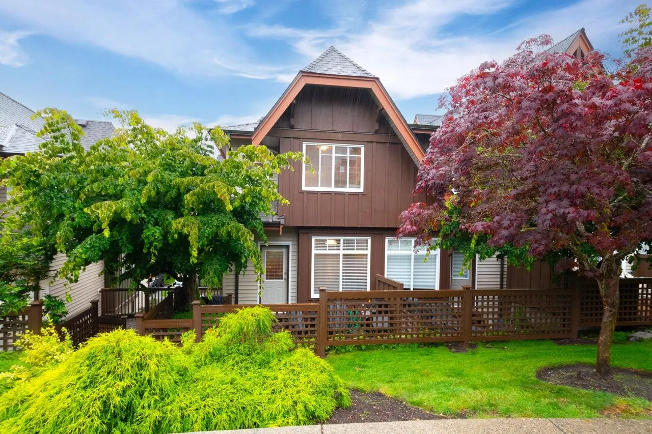 52 2000 Panorama Drive