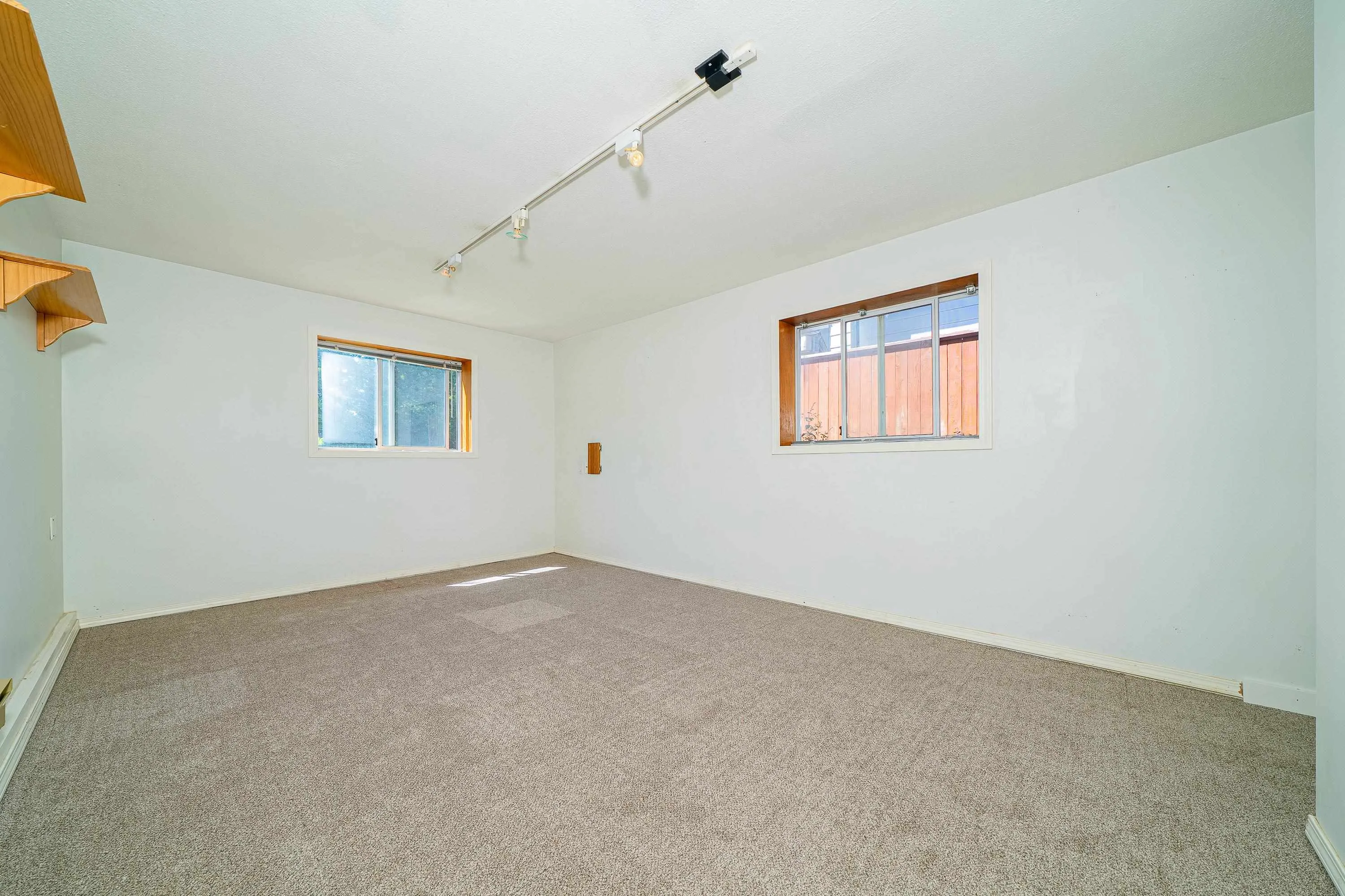 432 W 25th Street