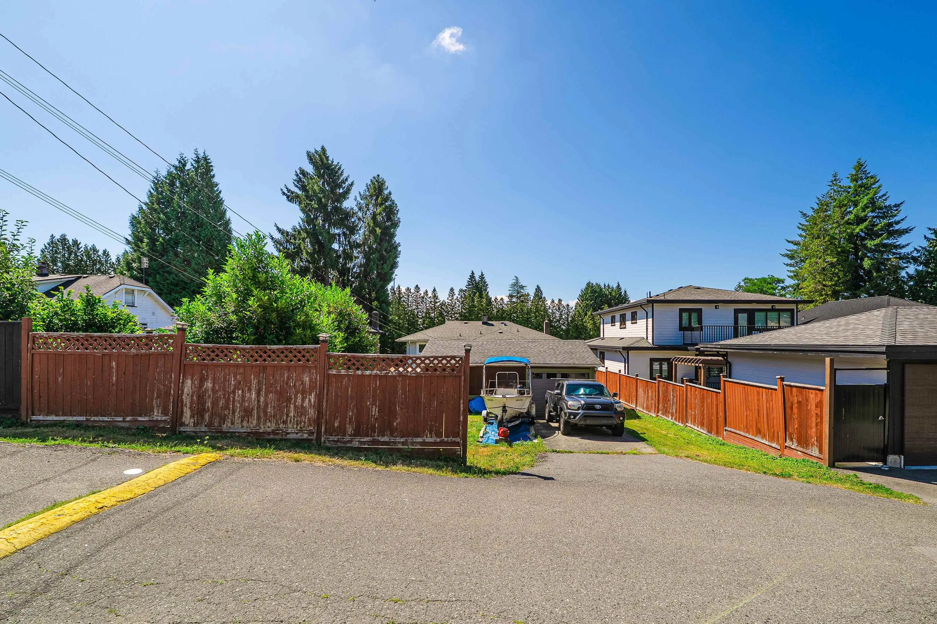 432 W 25th Street