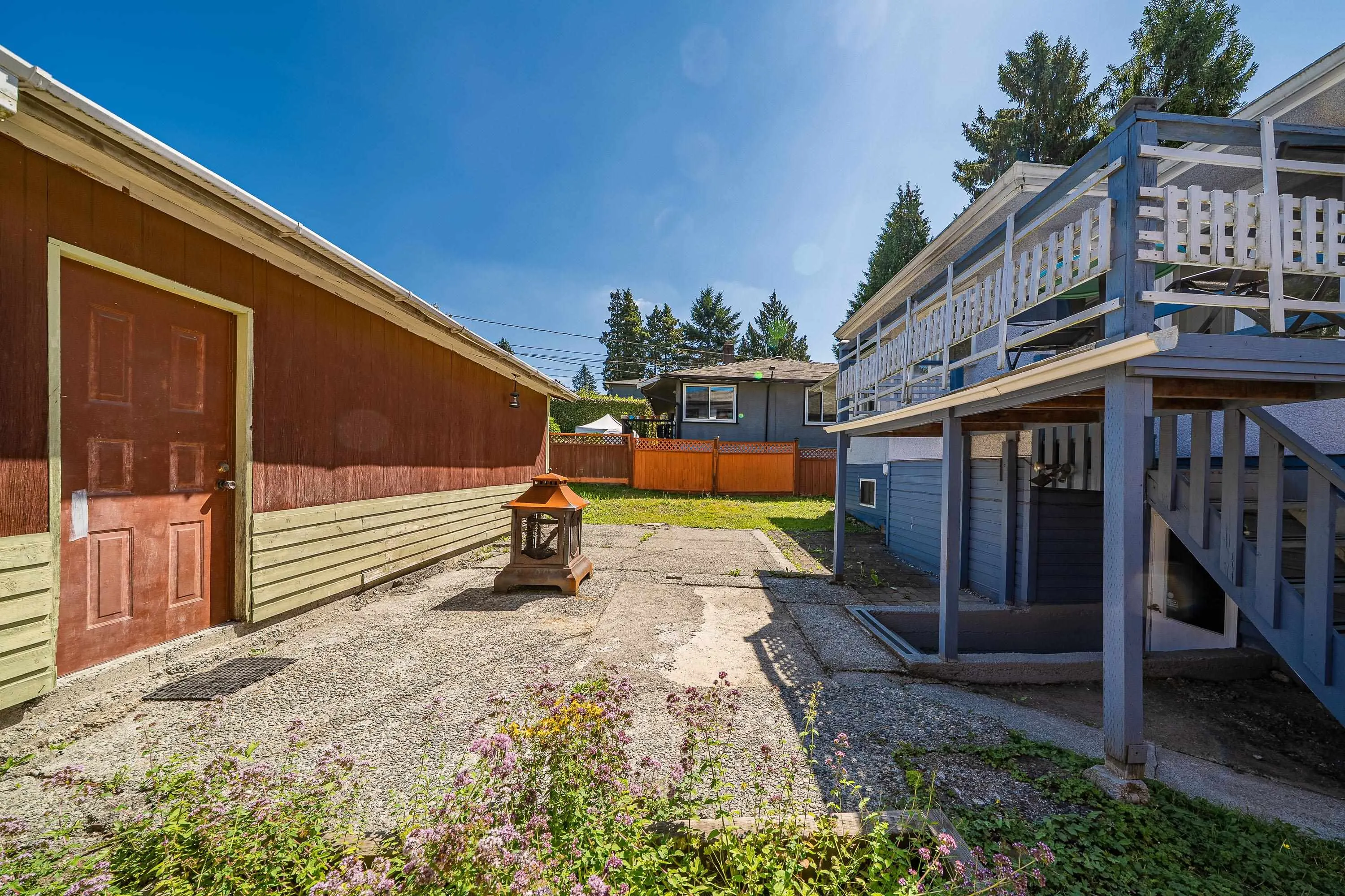 432 W 25th Street