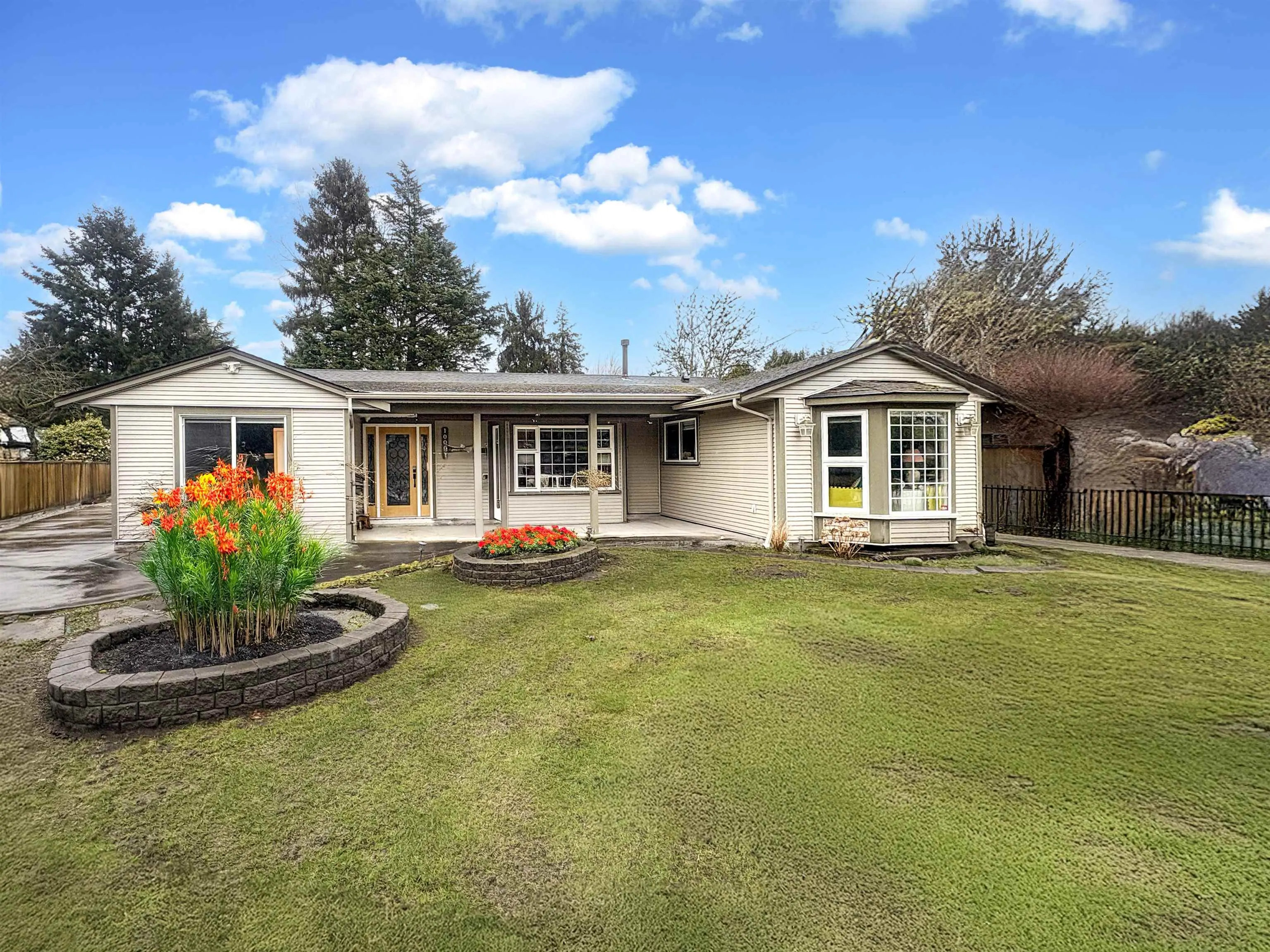 10060 Swinton Crescent