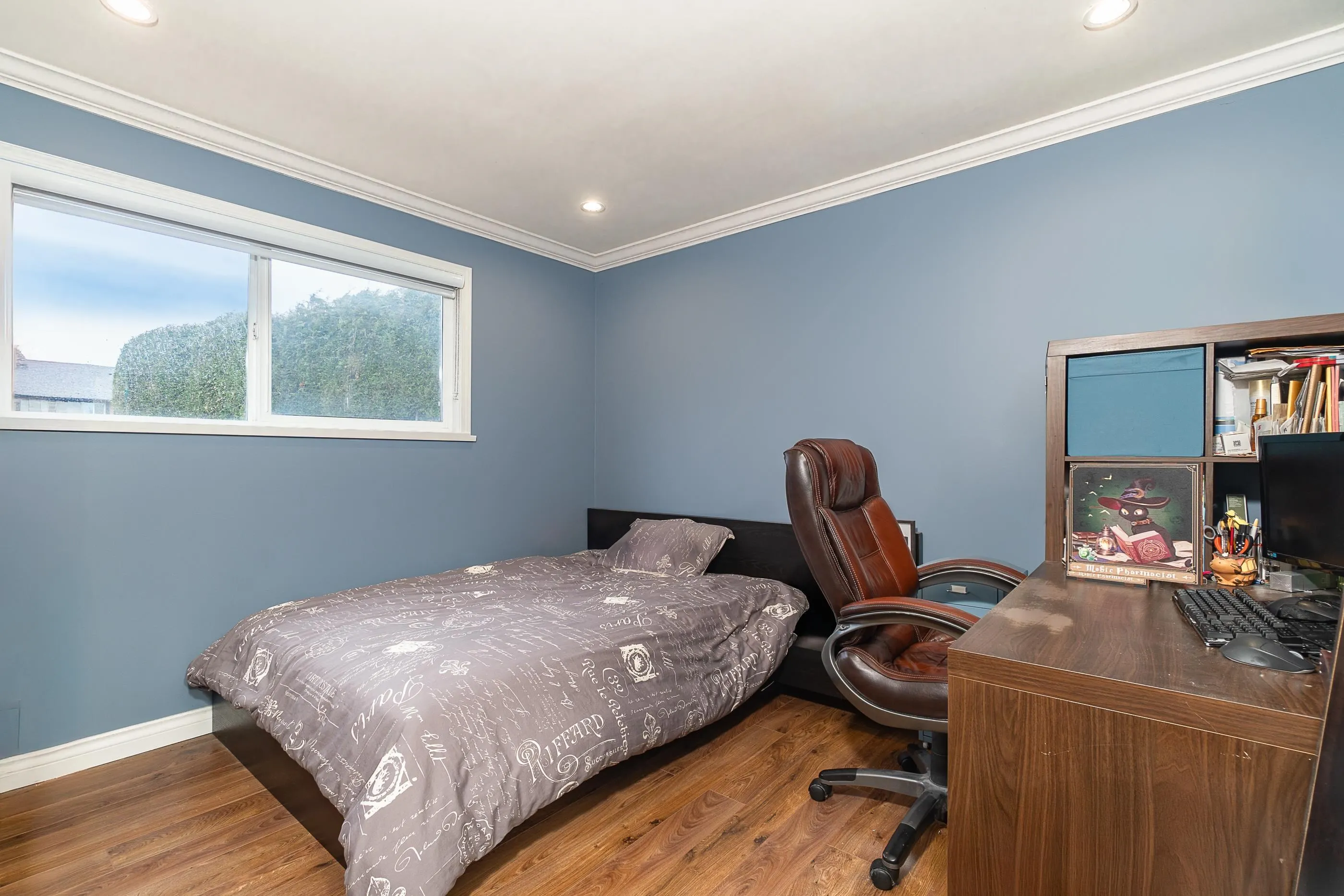 10060 Swinton Crescent