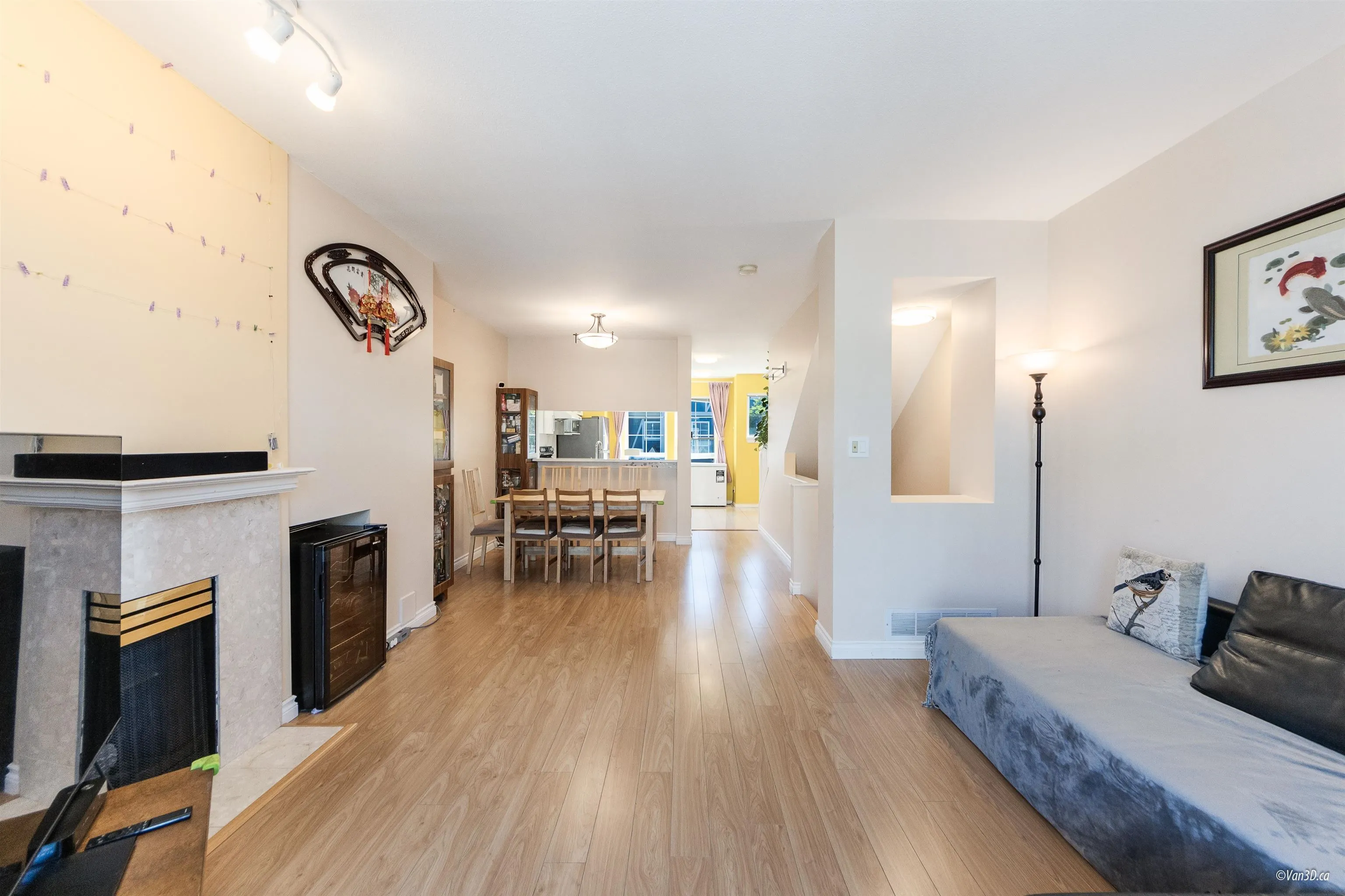 49 11571 Thorpe Road