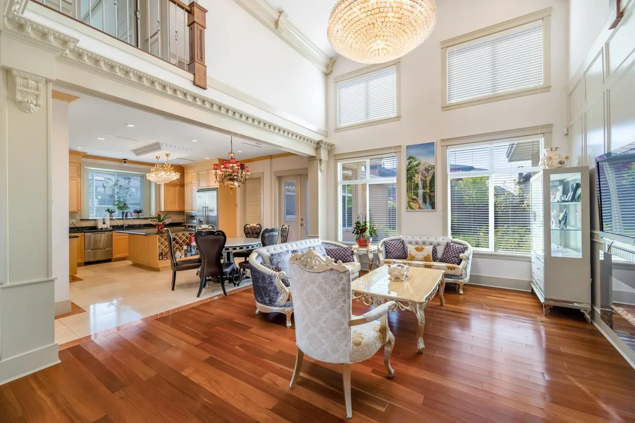 8511 Sunnywood Drive