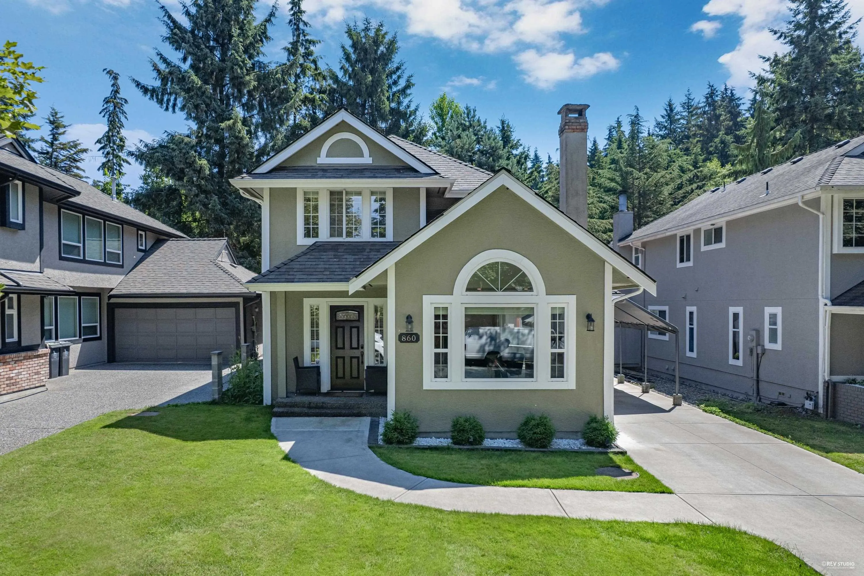 860 Ruckle Court