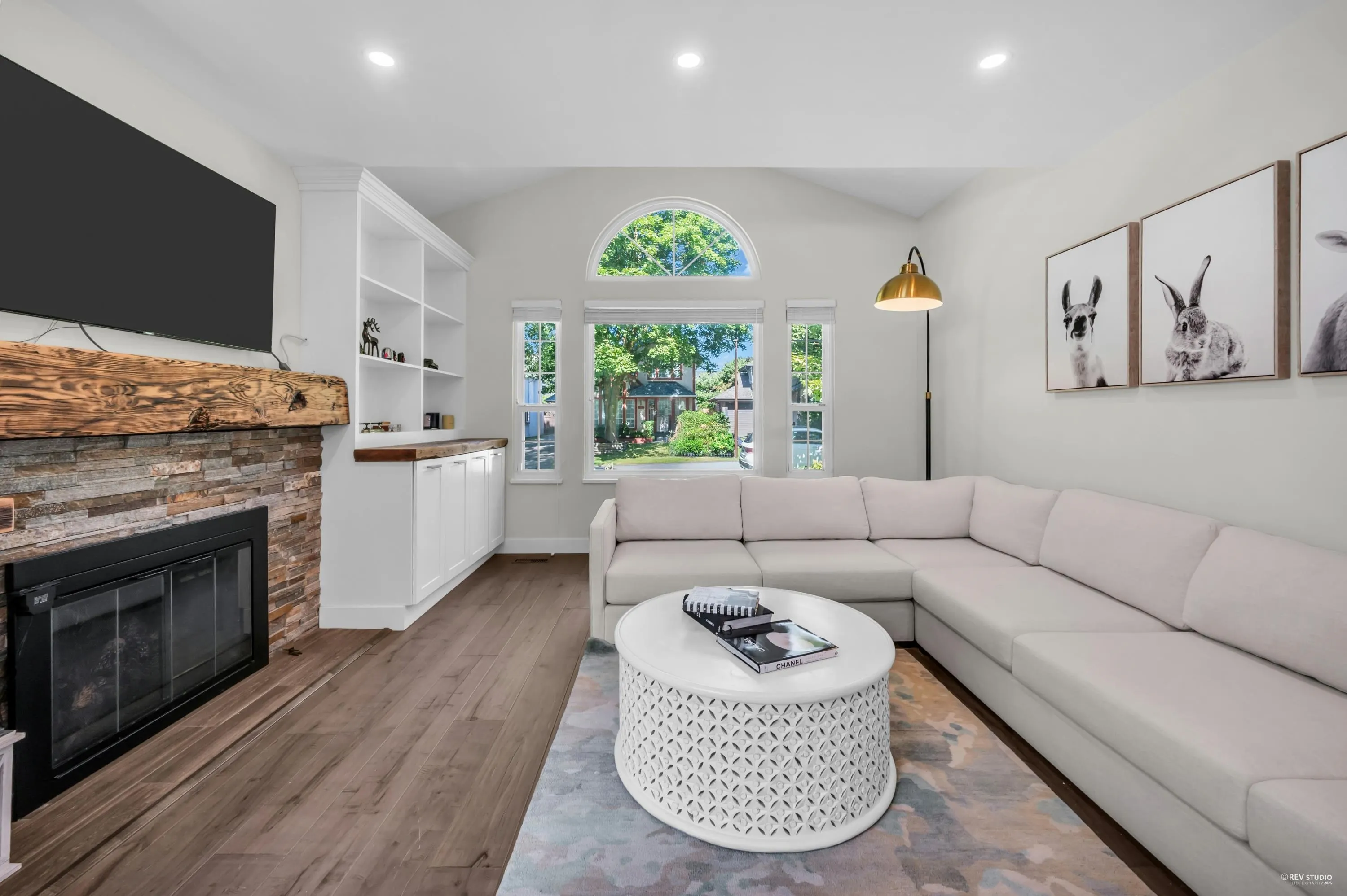 860 Ruckle Court