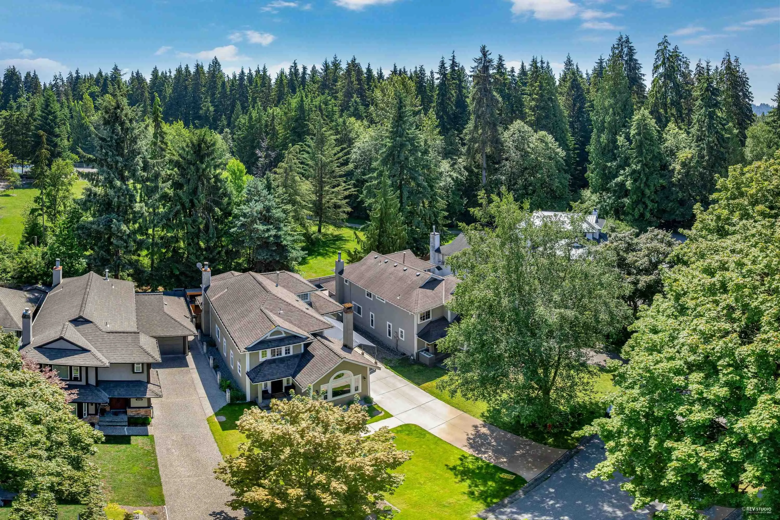 860 Ruckle Court