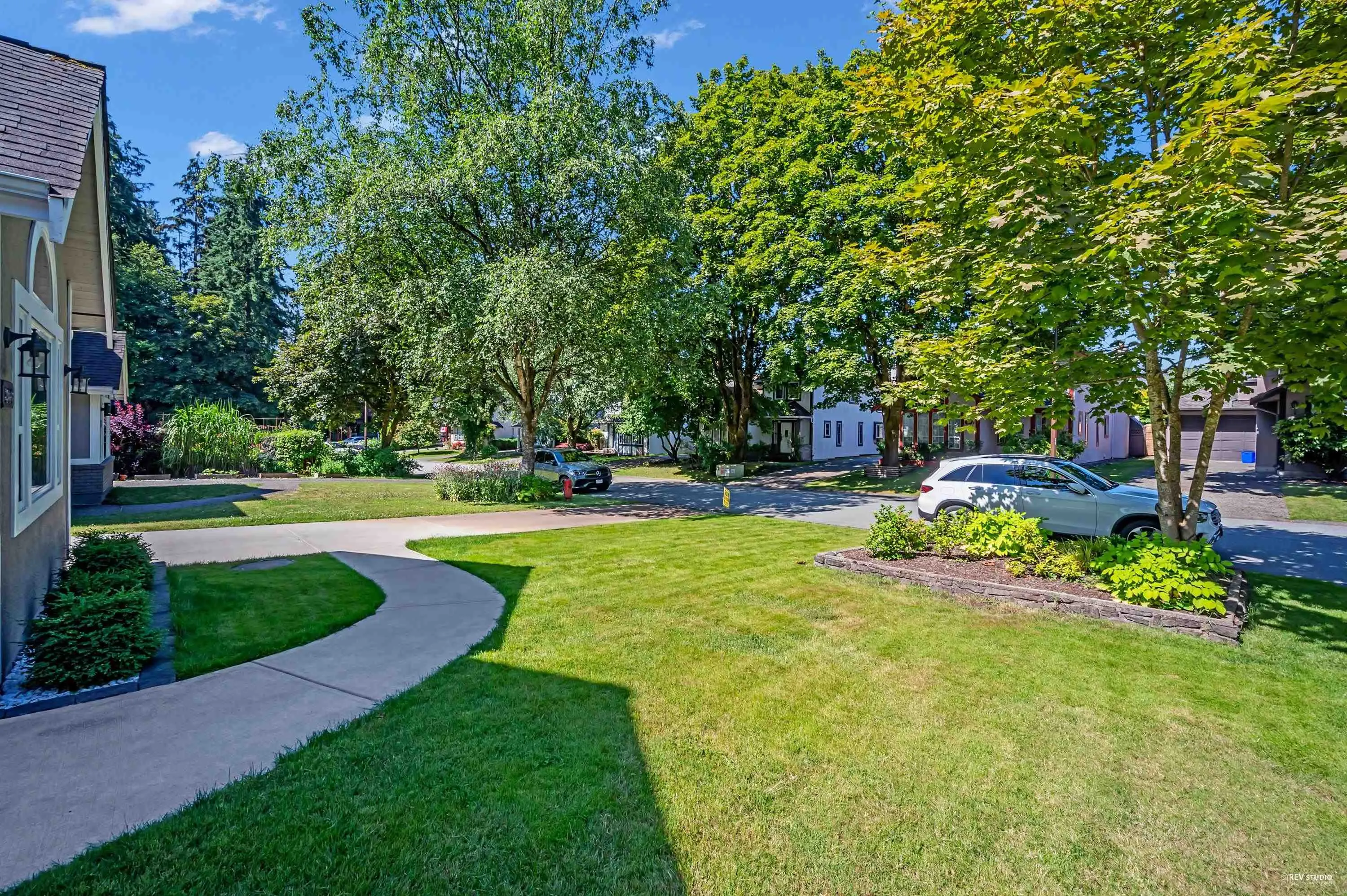 860 Ruckle Court