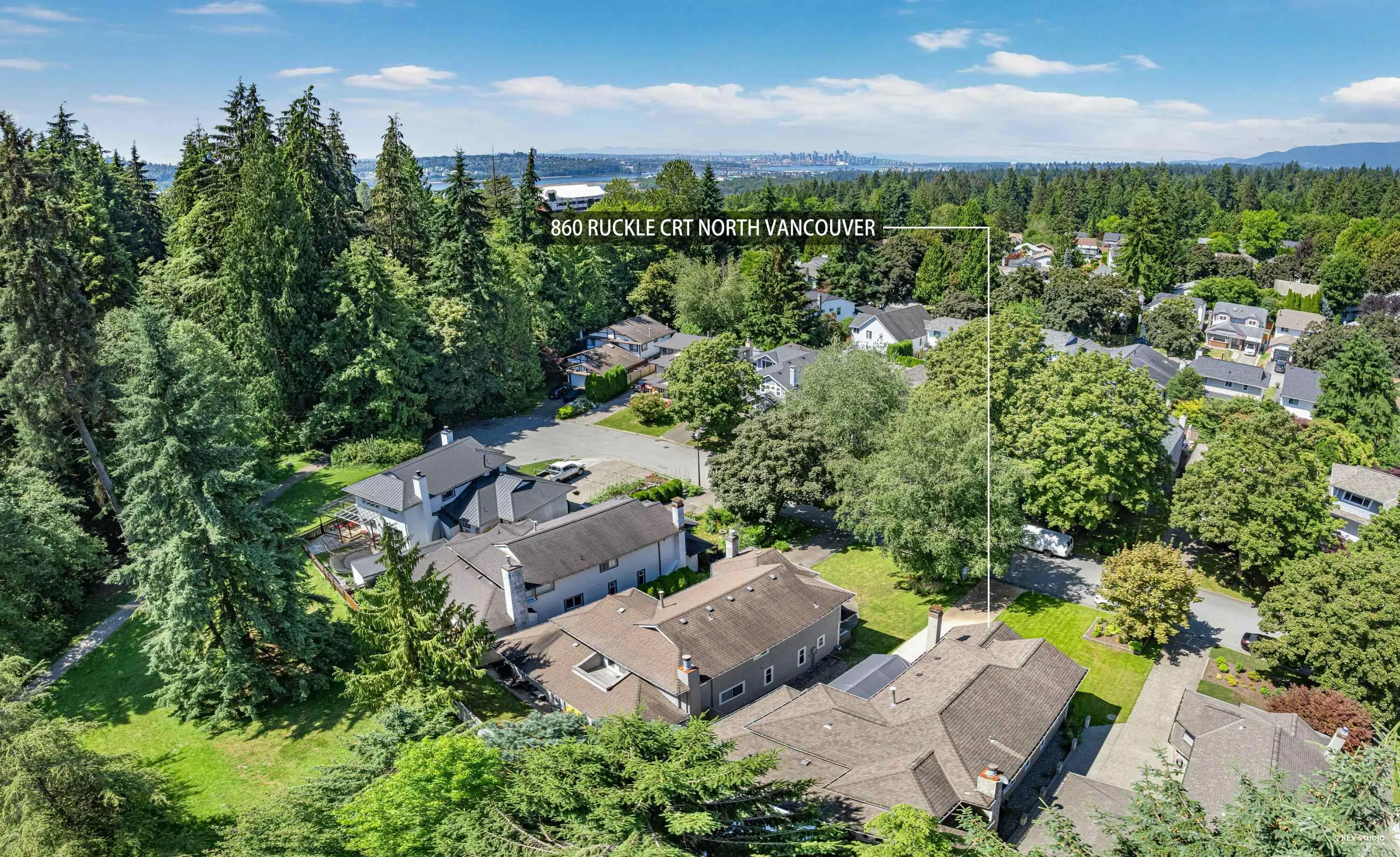 860 Ruckle Court