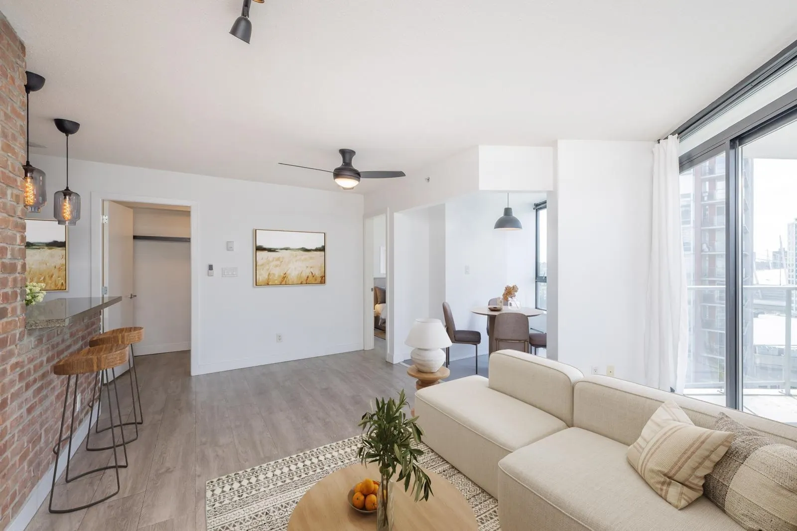 2703 58 Keefer Place