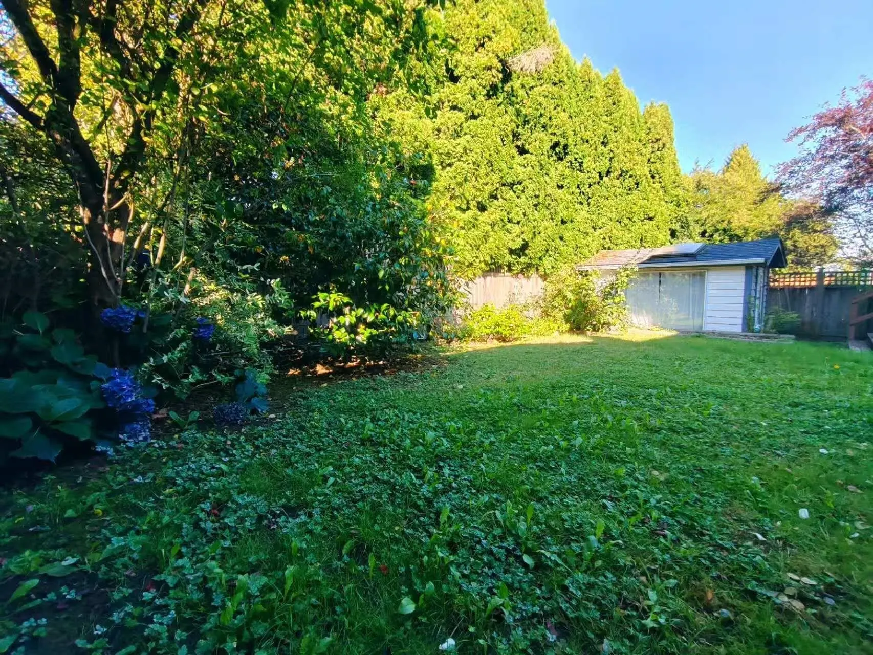 21558 86a Crescent