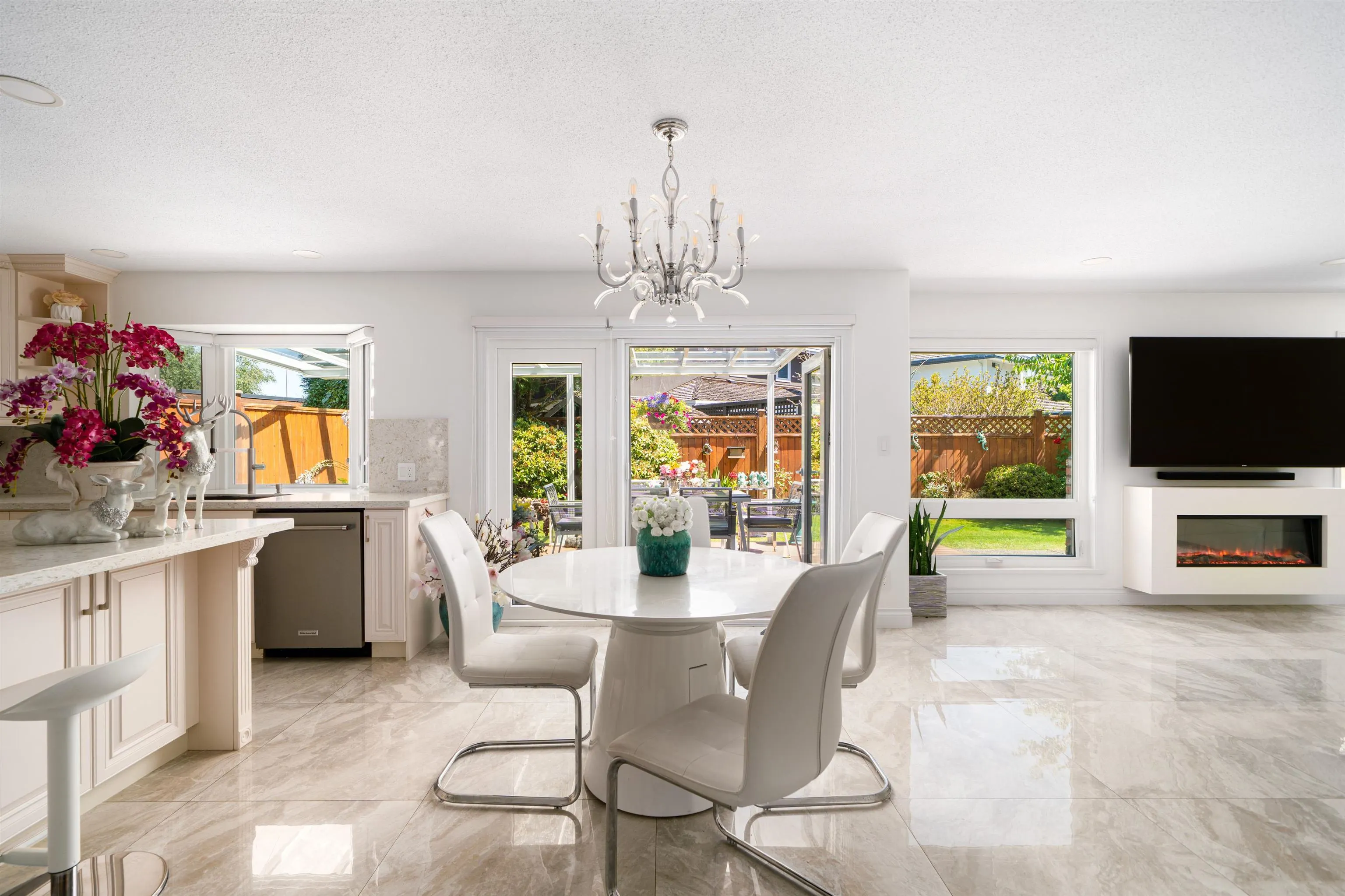 5653 Cornwall Drive