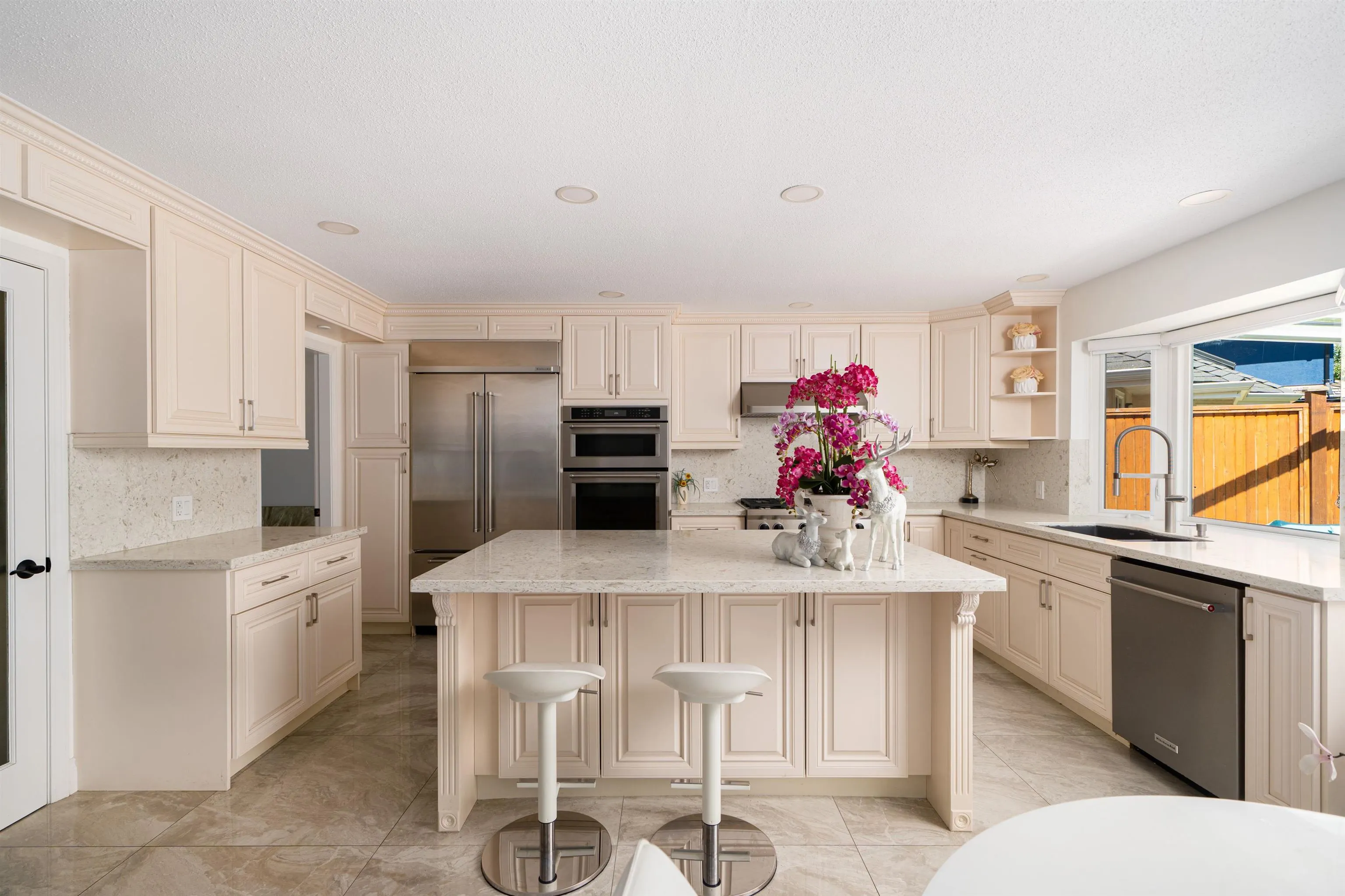 5653 Cornwall Drive