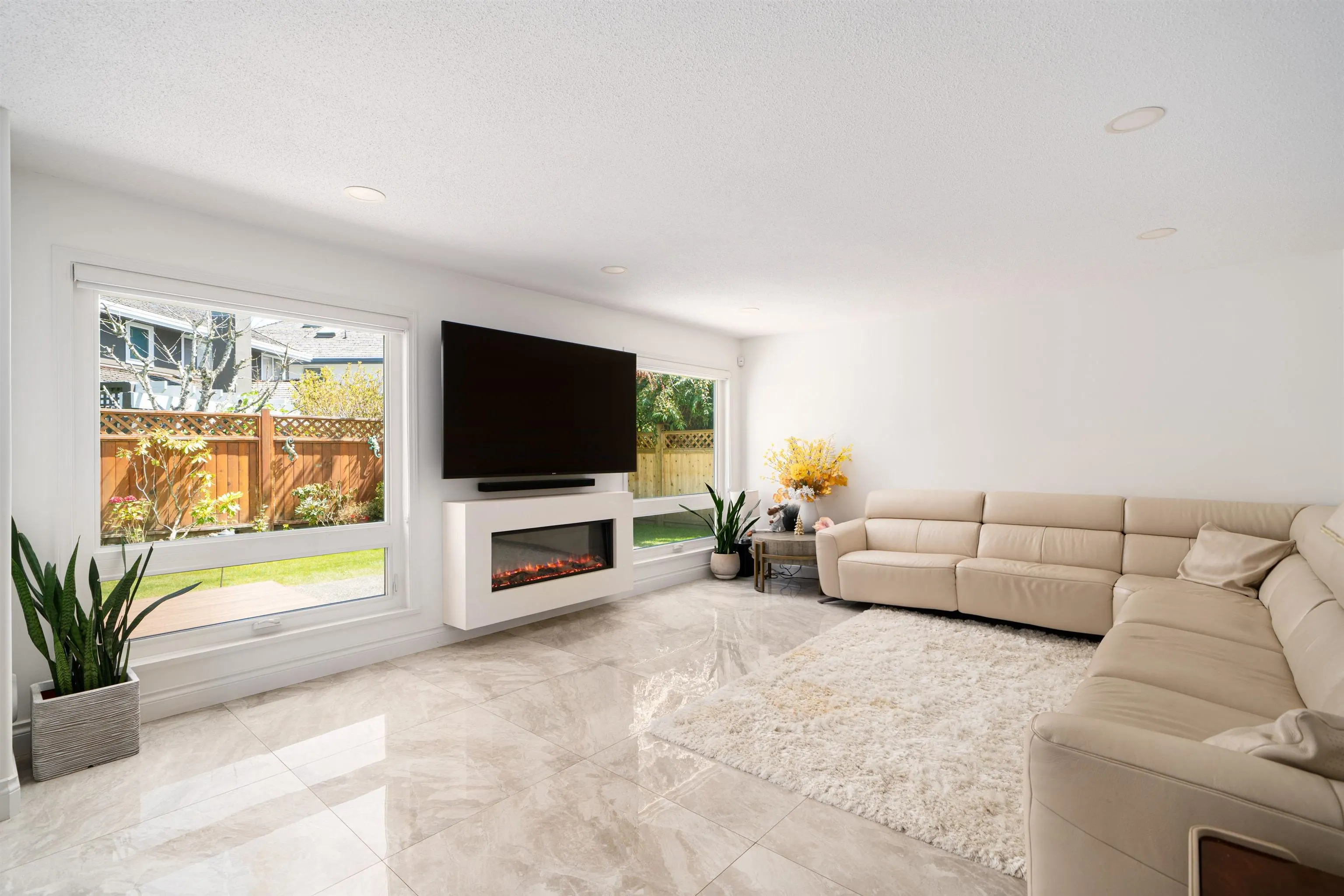 5653 Cornwall Drive