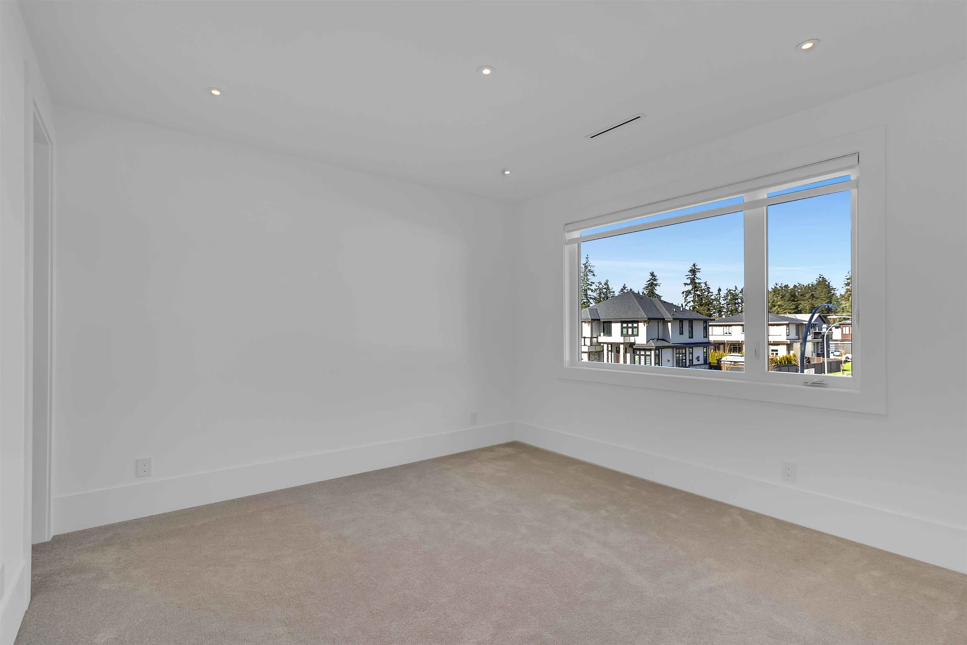 19704 31a Avenue