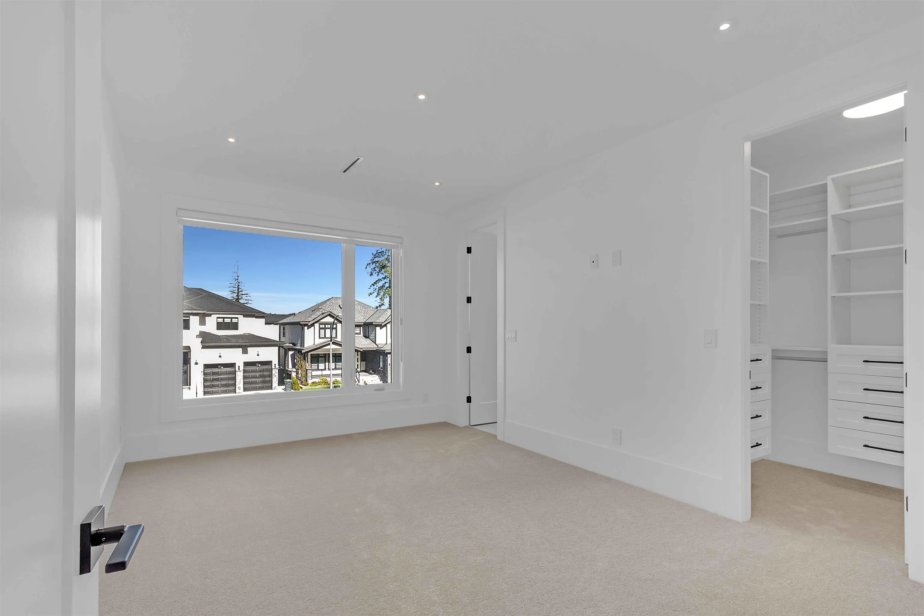 19704 31a Avenue