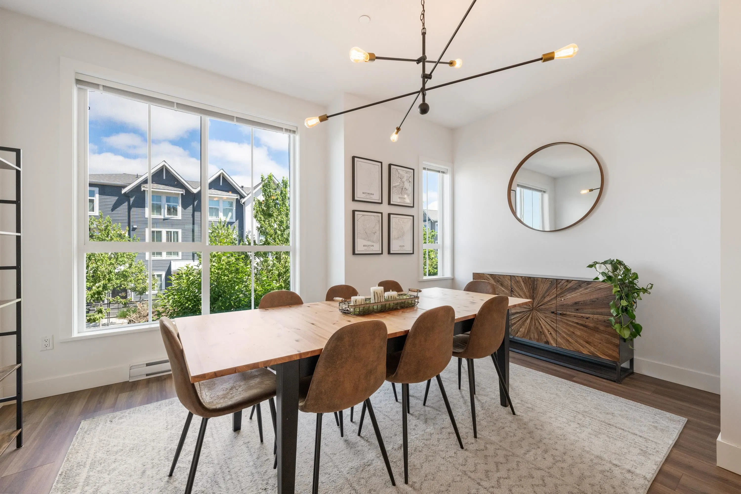42 4716 Orca Way