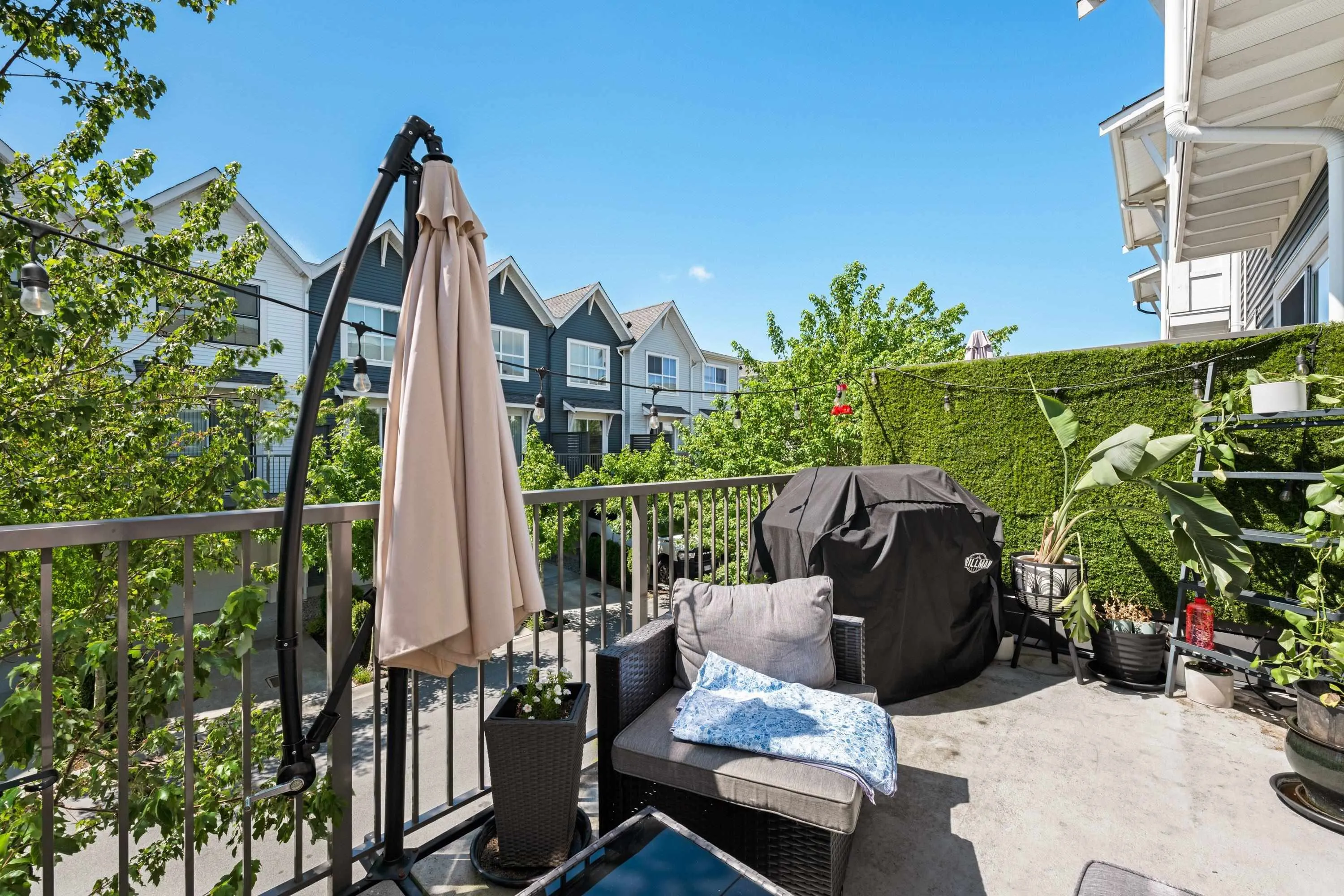 42 4716 Orca Way