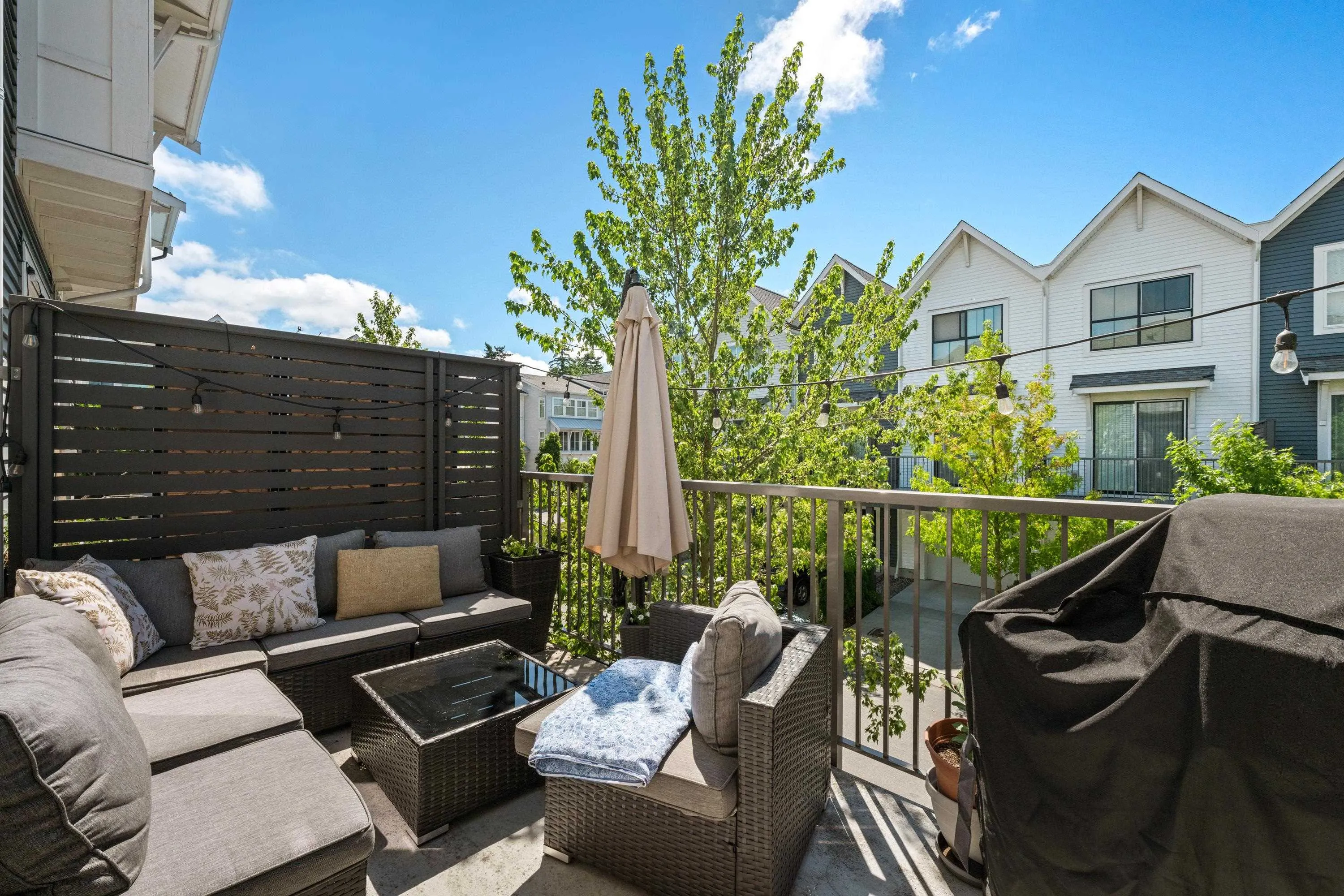 42 4716 Orca Way