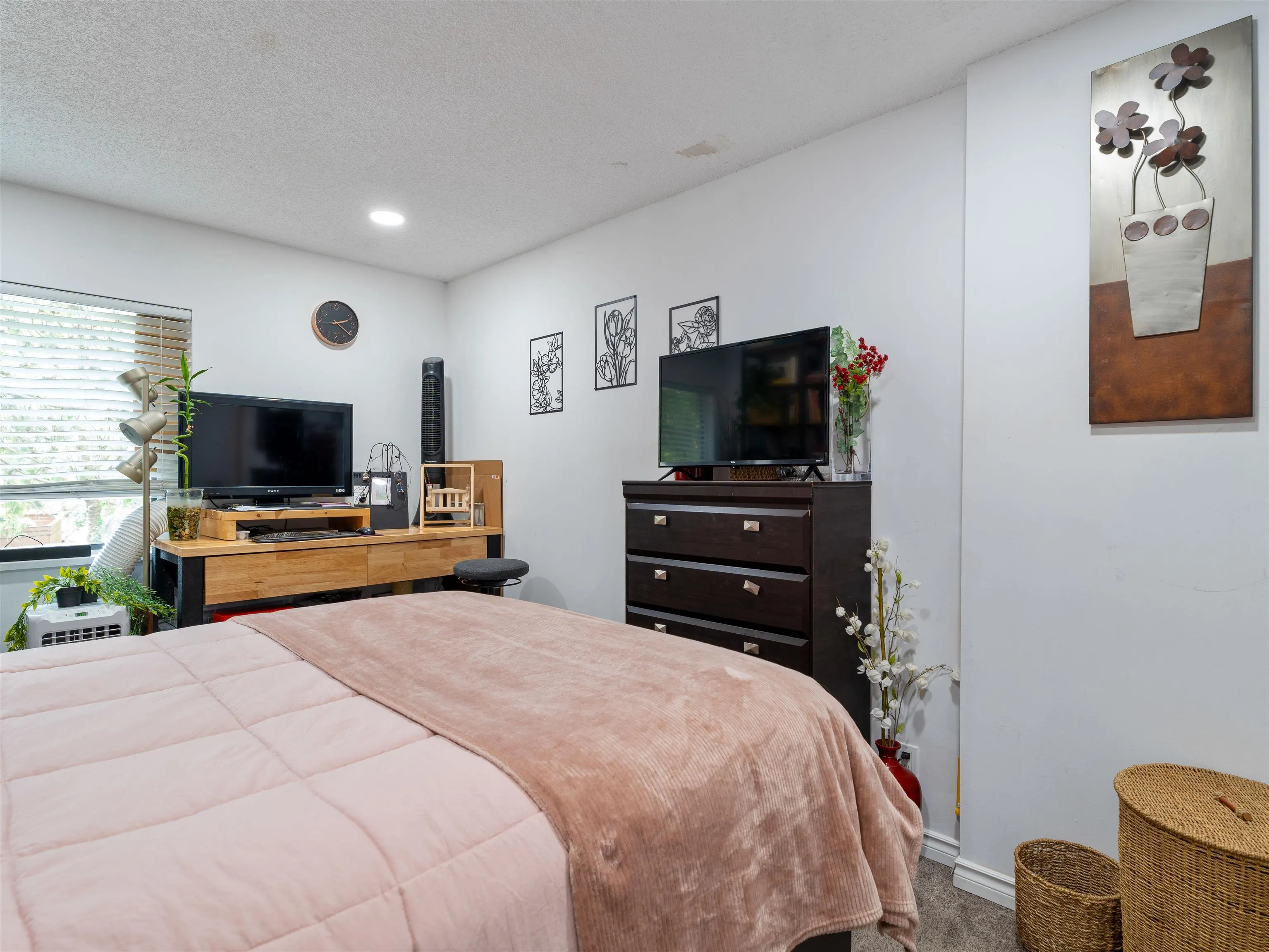914 10620 150 Street