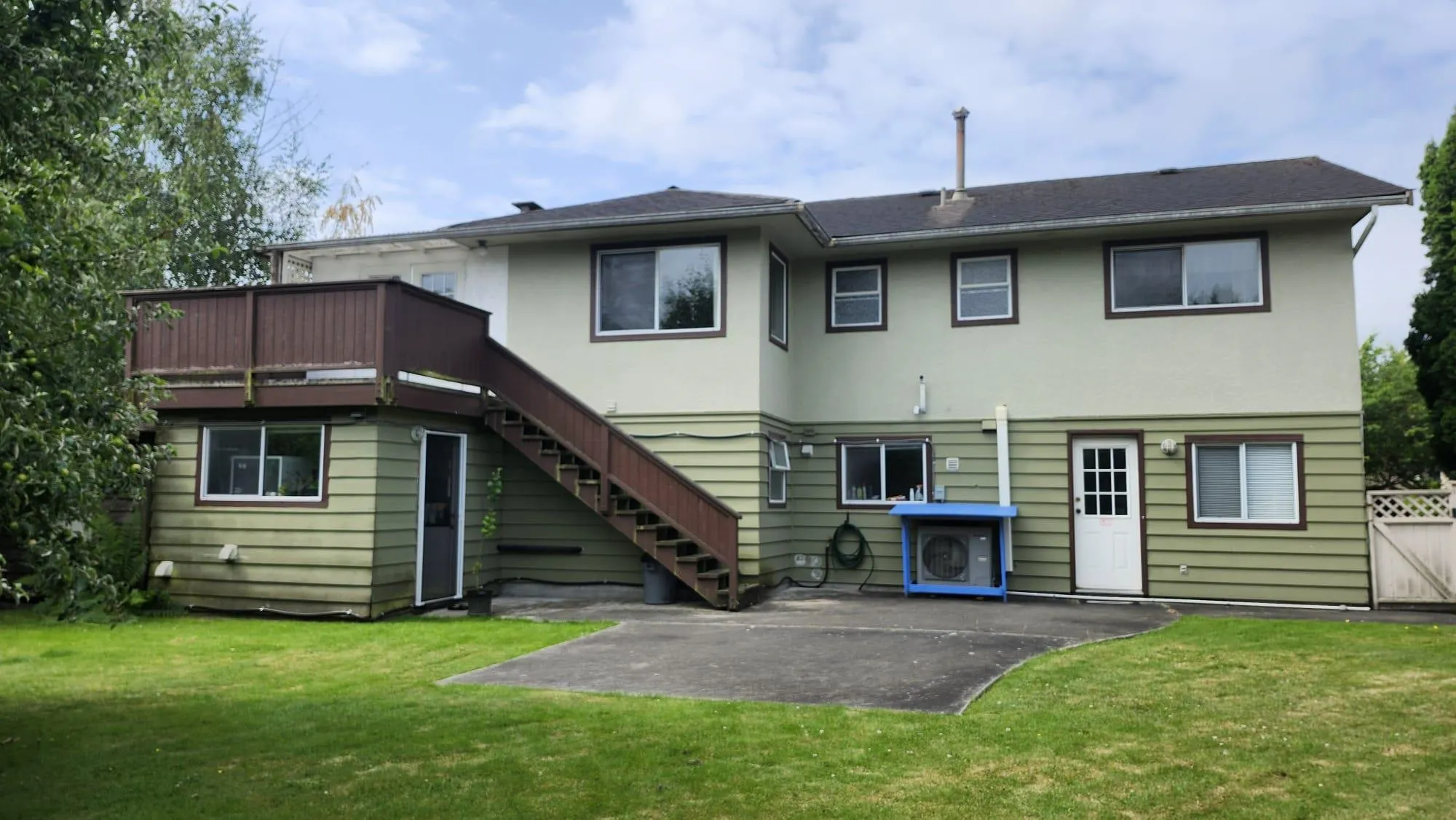 11400 Seafield Crescent
