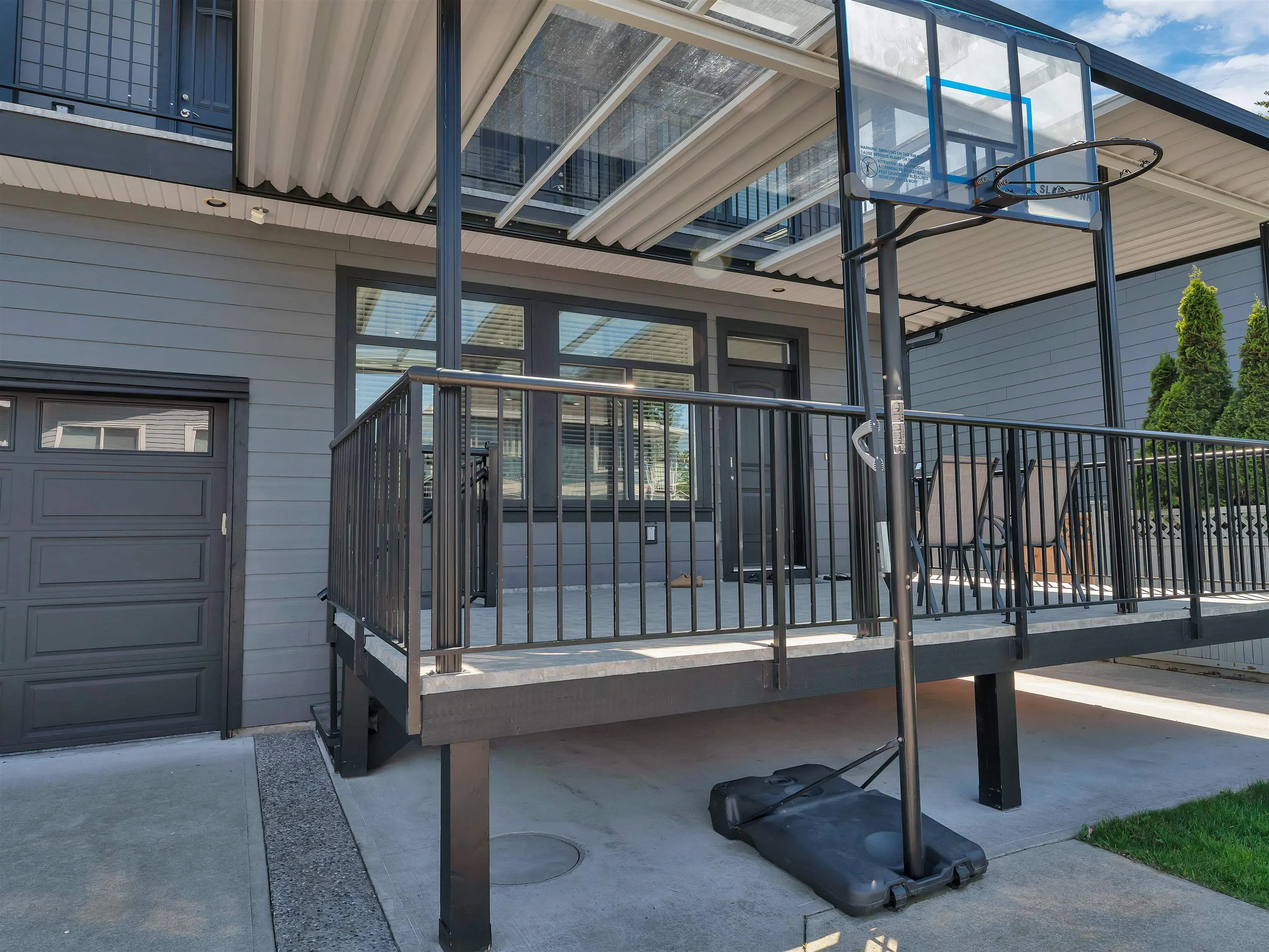 1809 Mamquam Road