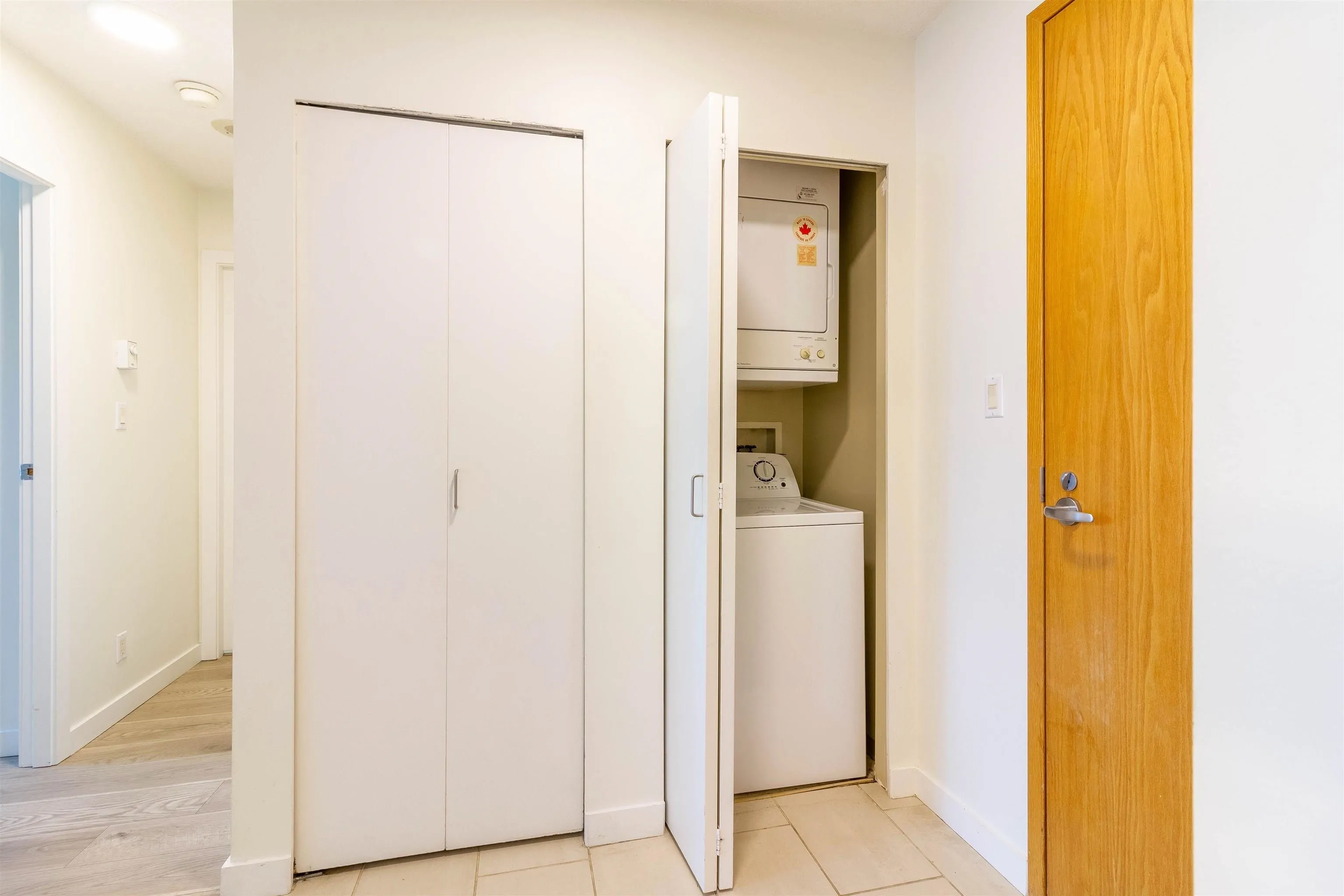 1203 1200 Georgia Street