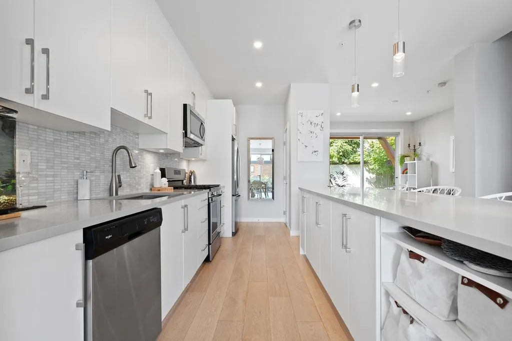 41320 Horizon Drive