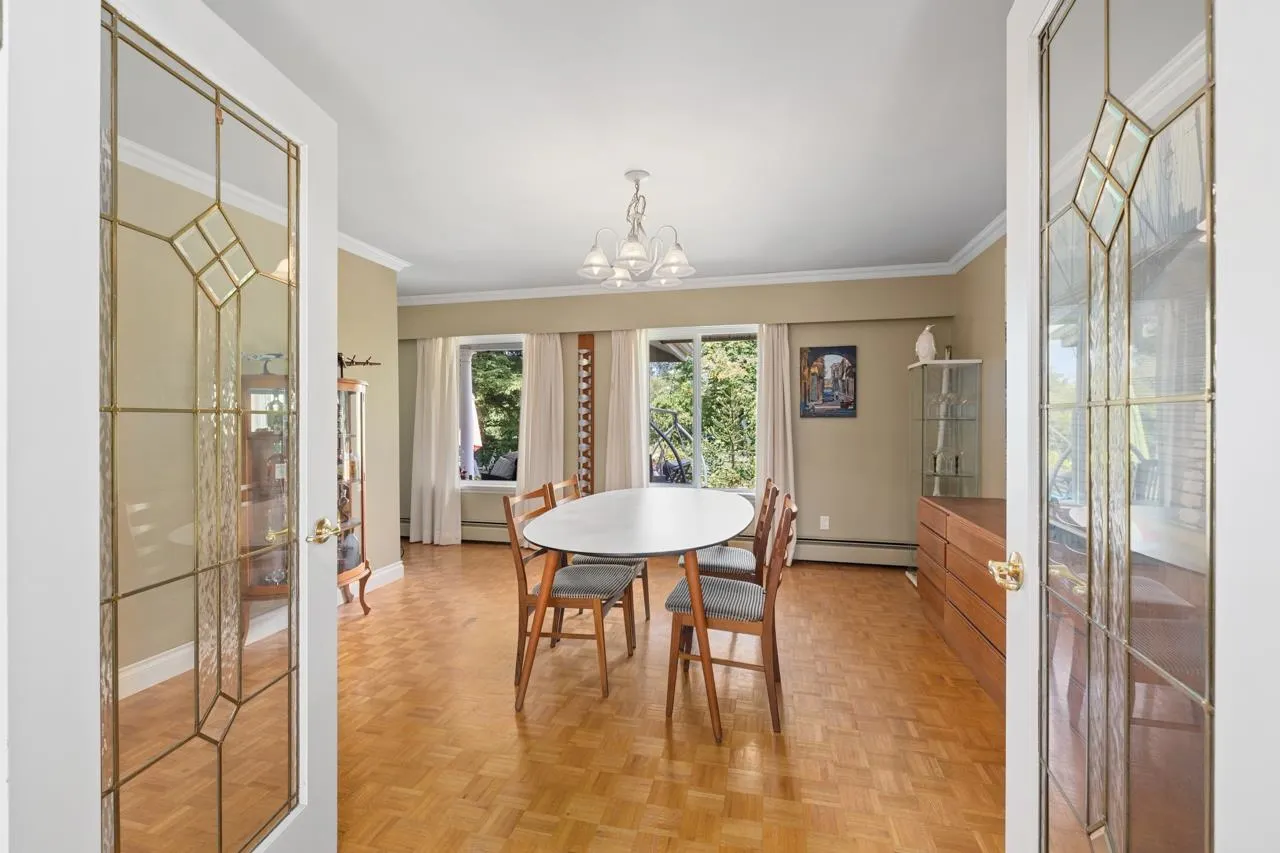 3010 Semiahmoo Trail
