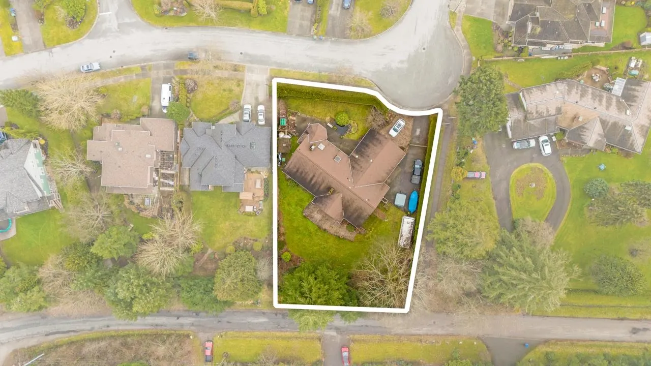 3010 Semiahmoo Trail