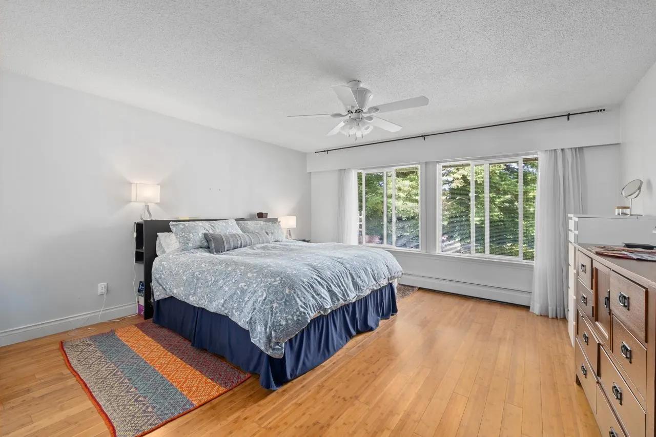 3010 Semiahmoo Trail