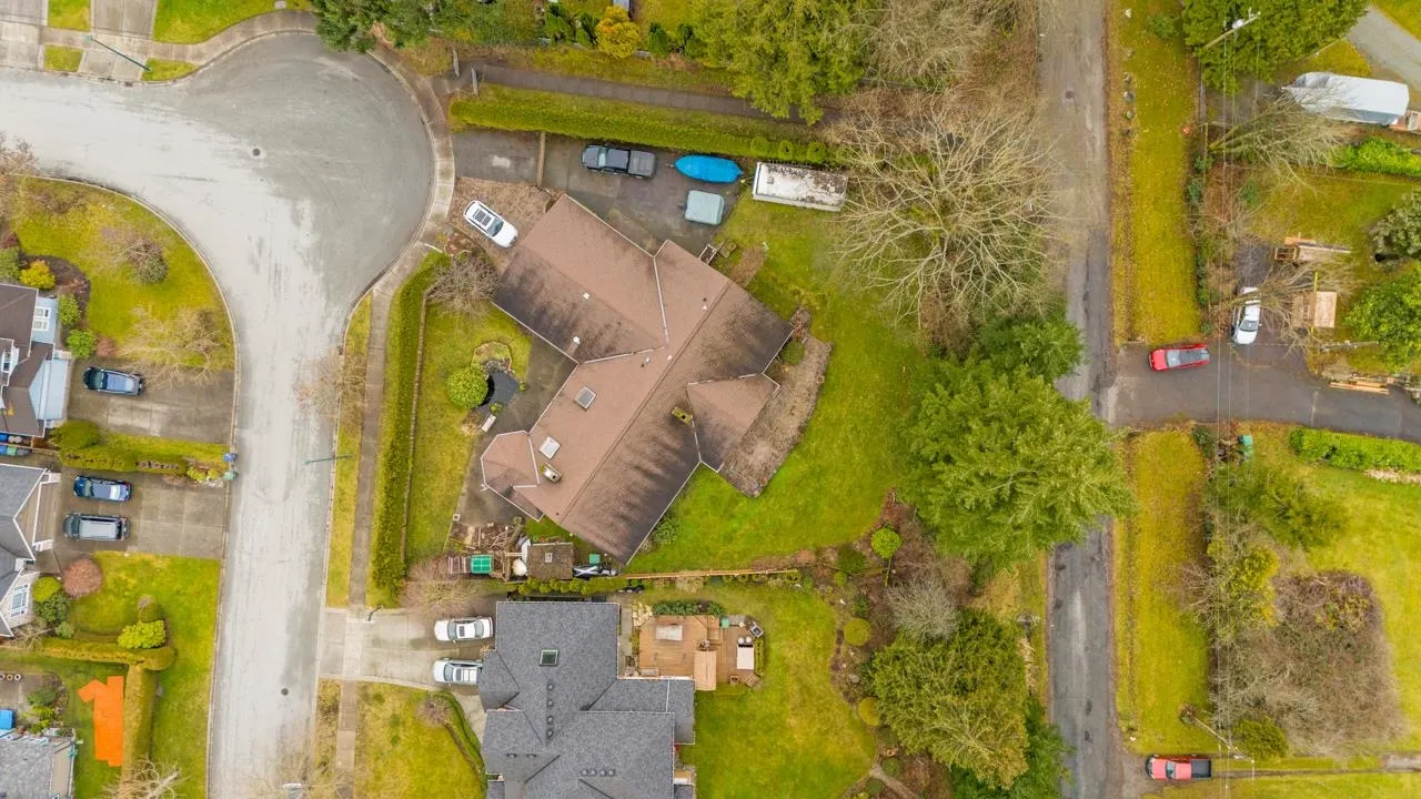 3010 Semiahmoo Trail
