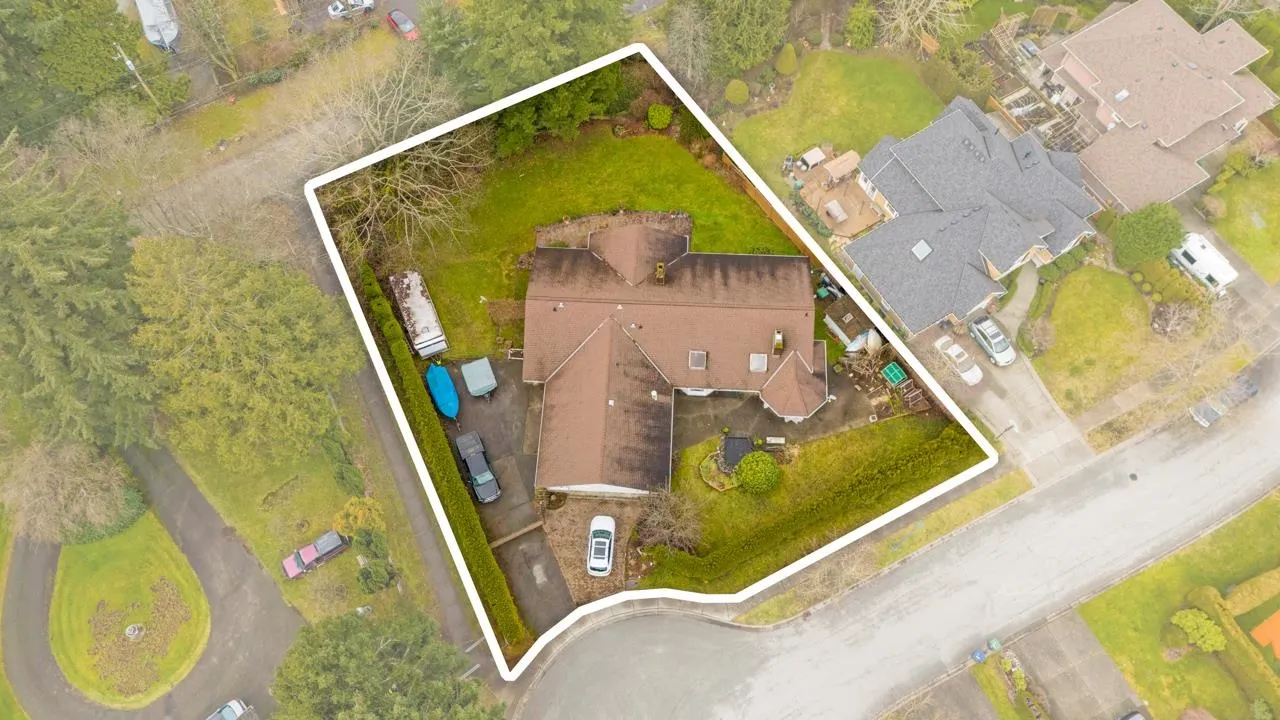 3010 Semiahmoo Trail