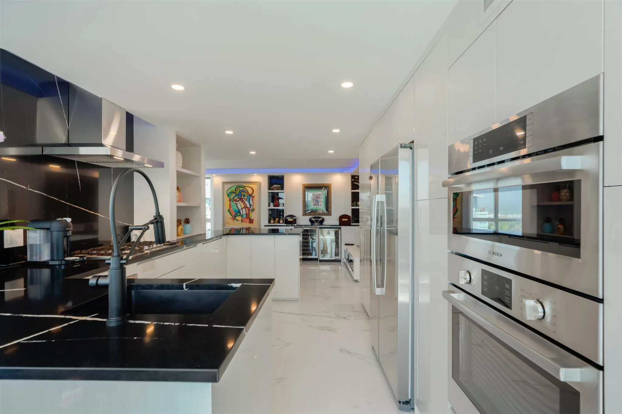 1801 1415 W Georgia Street