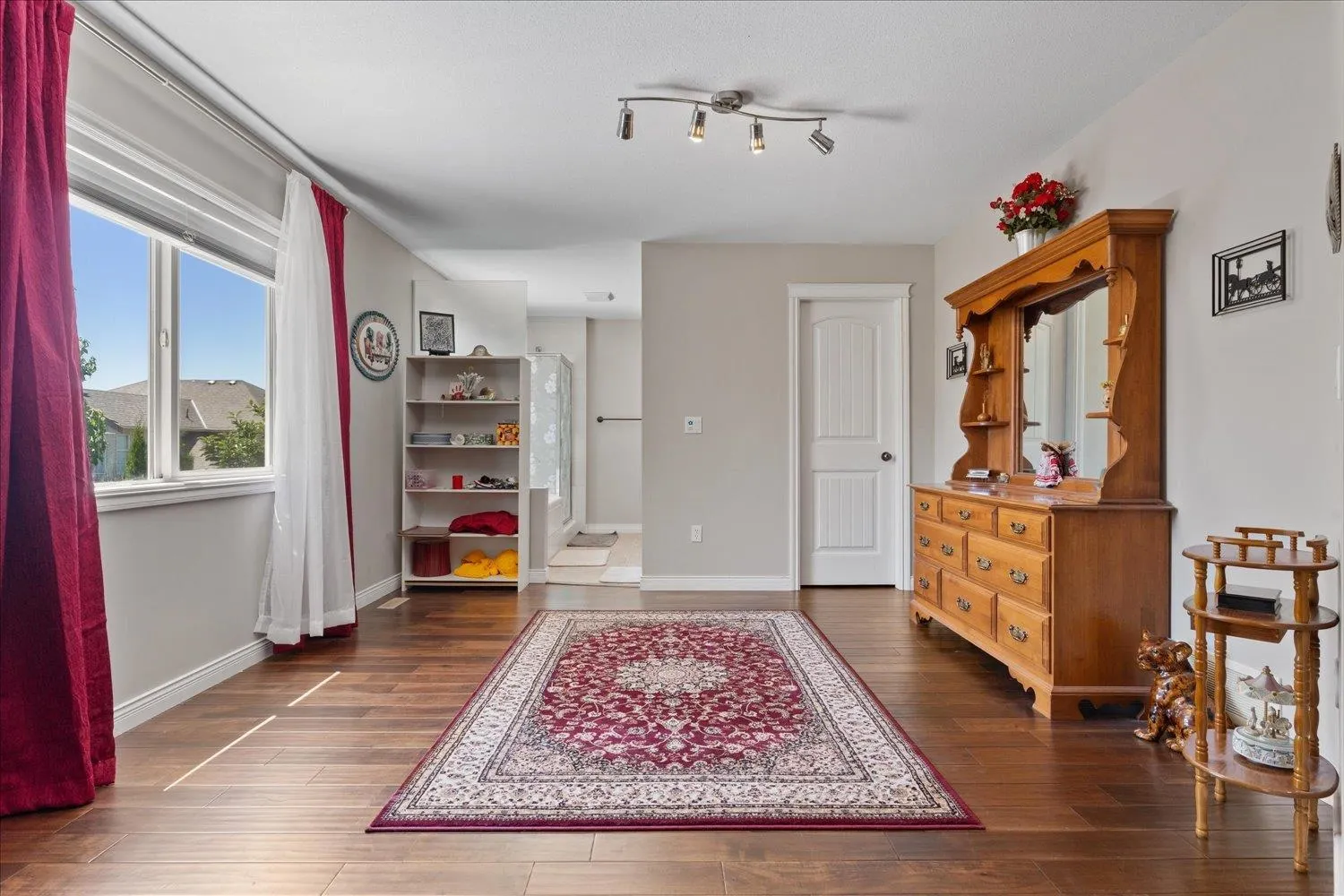 45704 Safflower Crescent