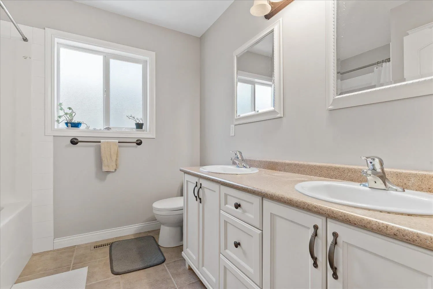 45704 Safflower Crescent